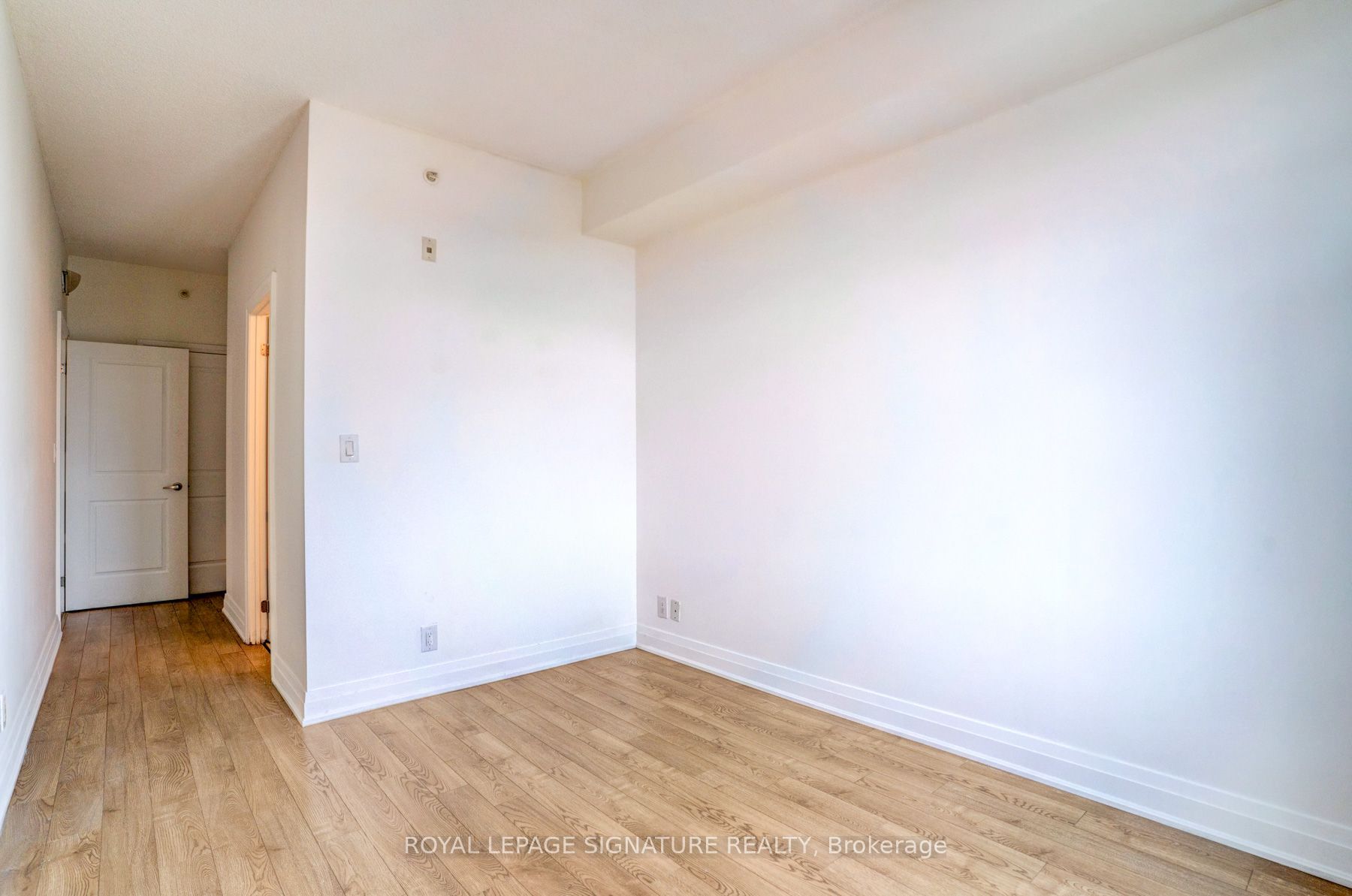 24 Woodstream Boulevard 714 Property Photo 11