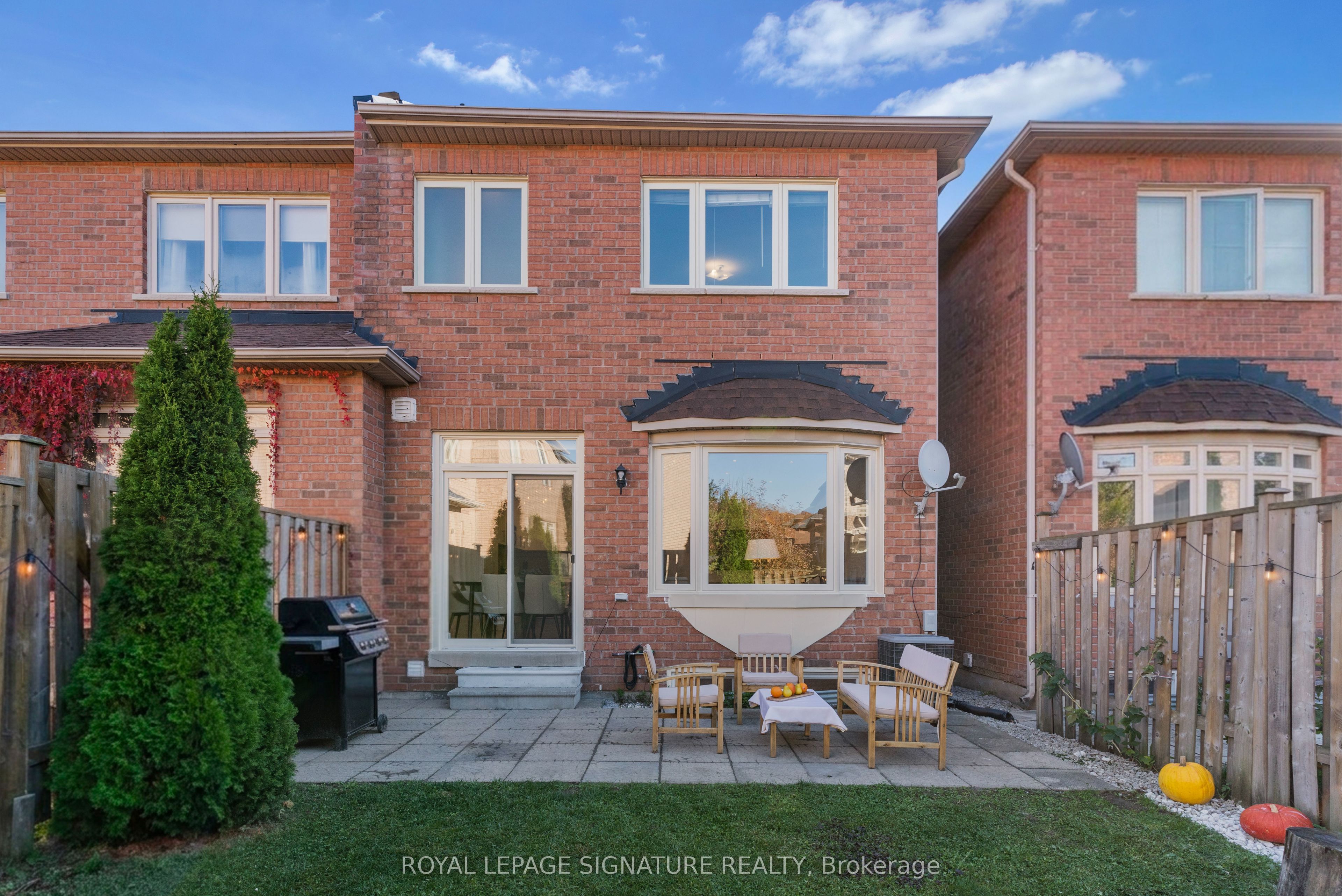 82 Loire Valley Avenue Property Photo 10