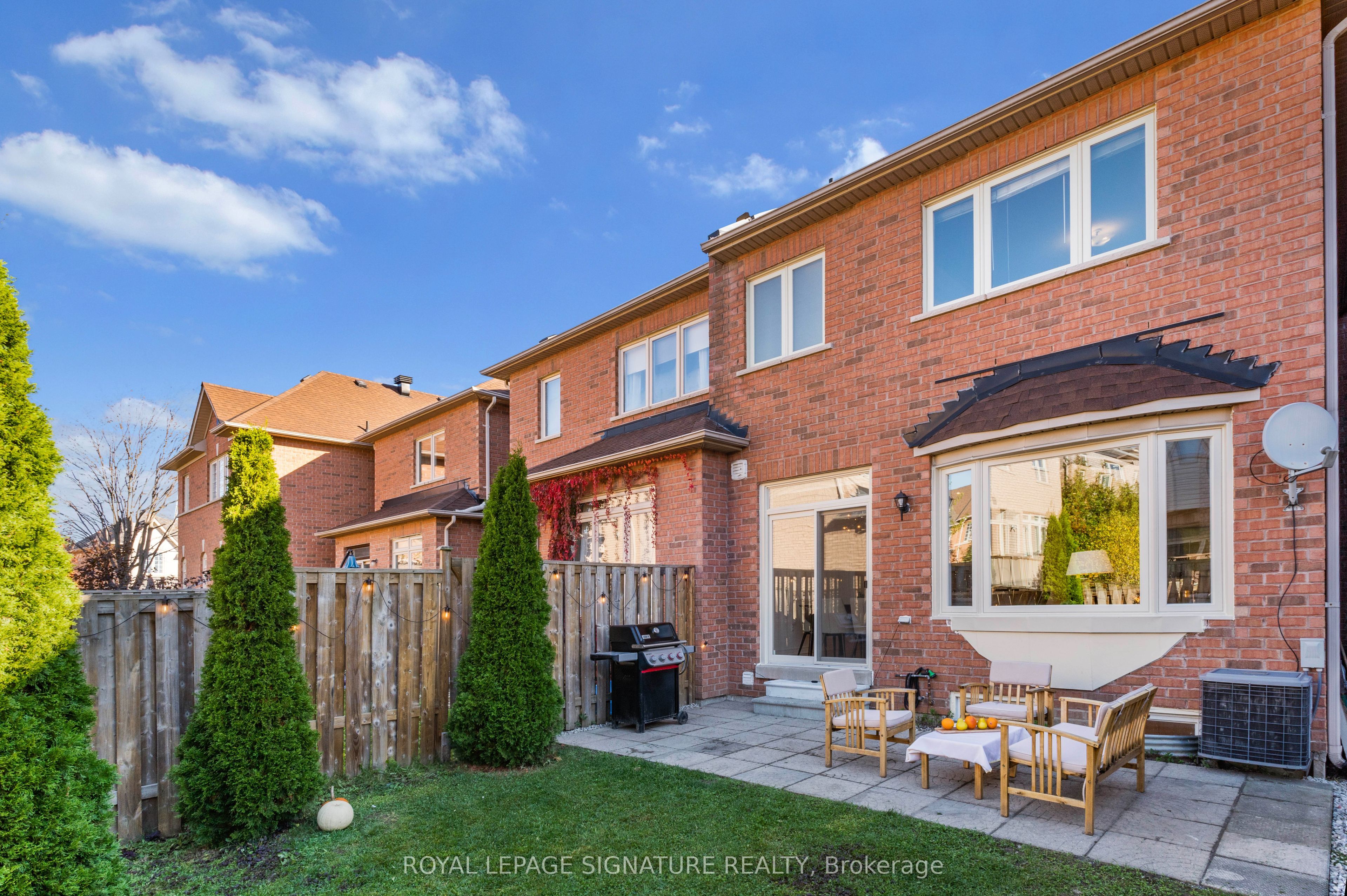 82 Loire Valley Avenue Property Photo 12