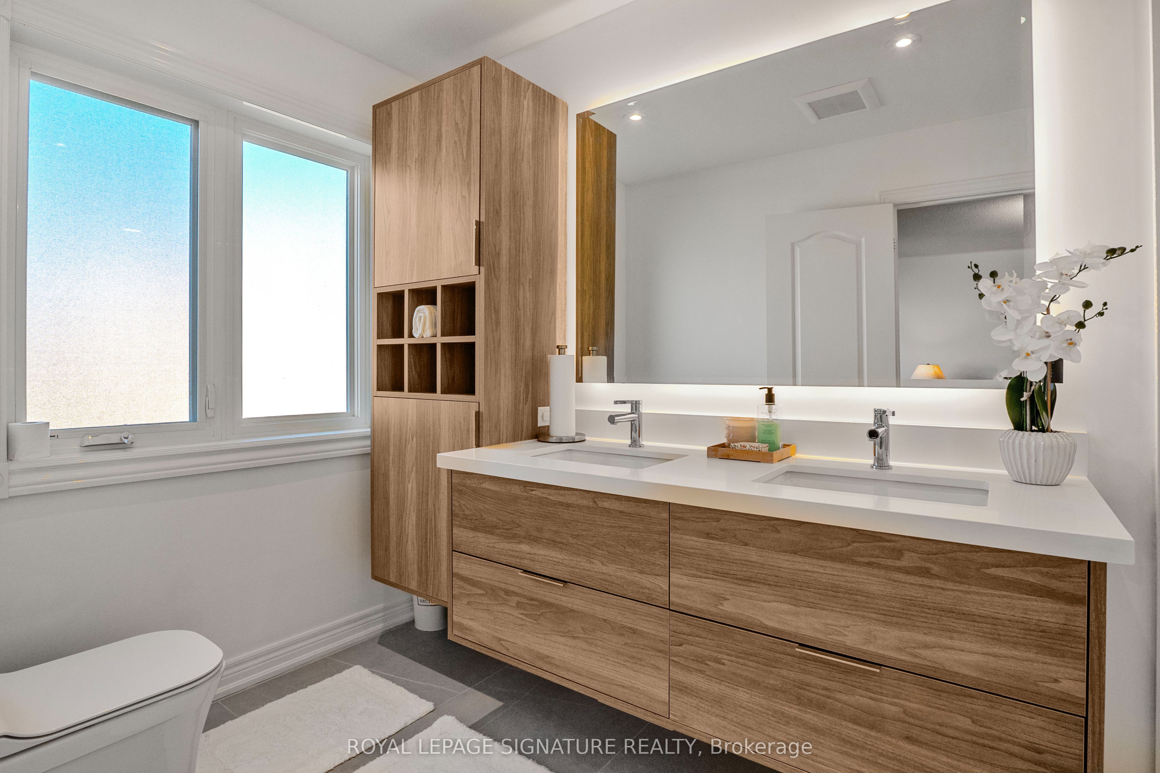 82 Loire Valley Avenue Property Photo 18