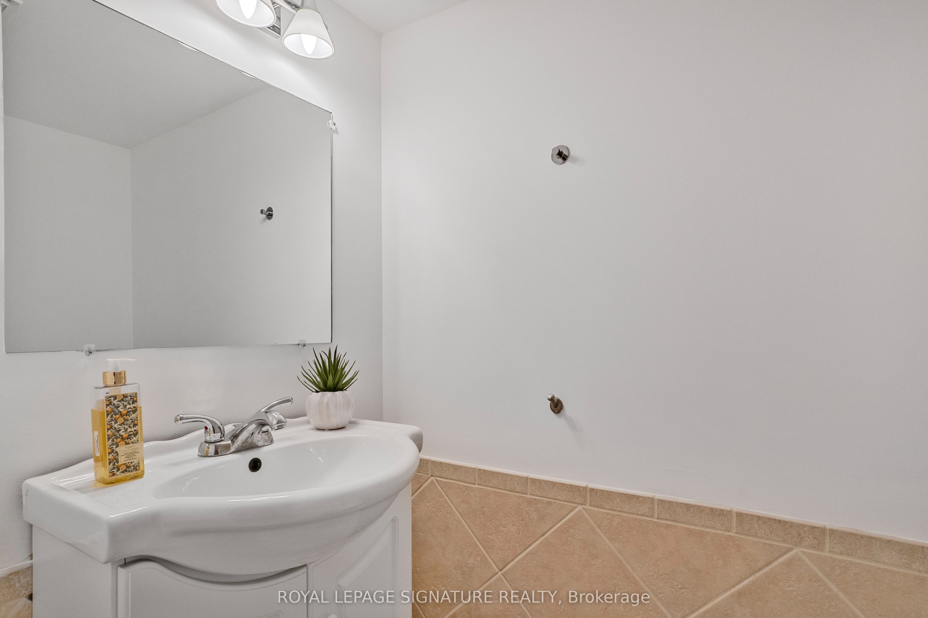 82 Loire Valley Avenue Property Photo 29