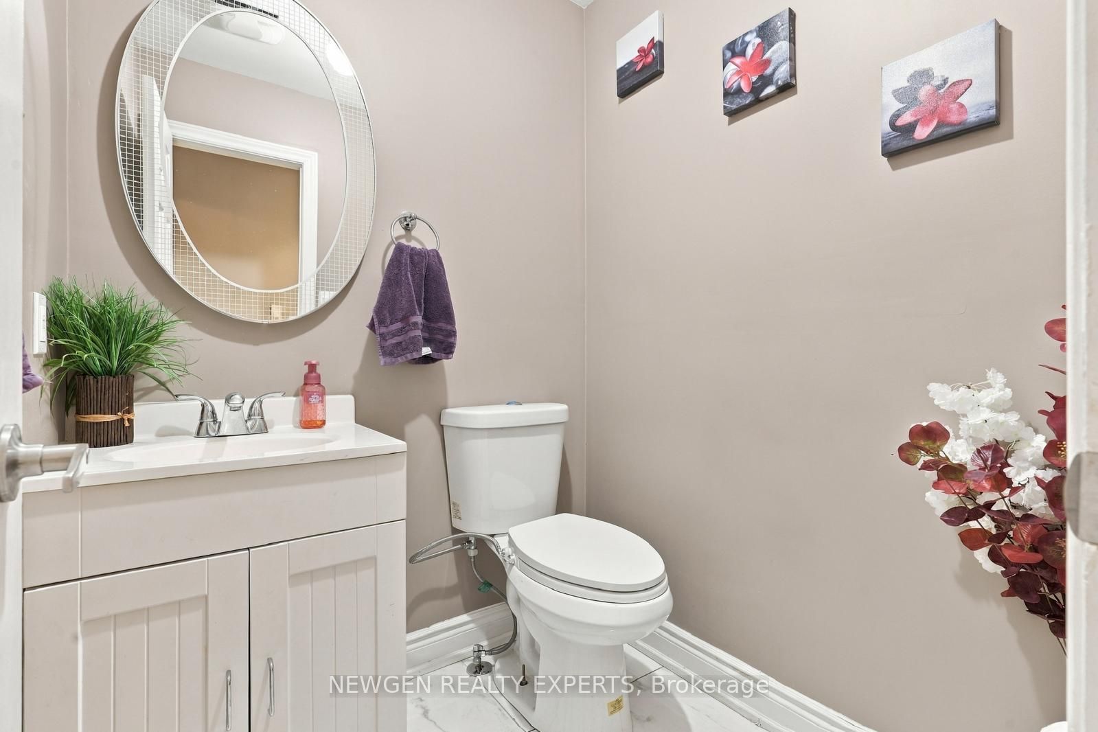 40 Foundry Crescent E Property Photo 12