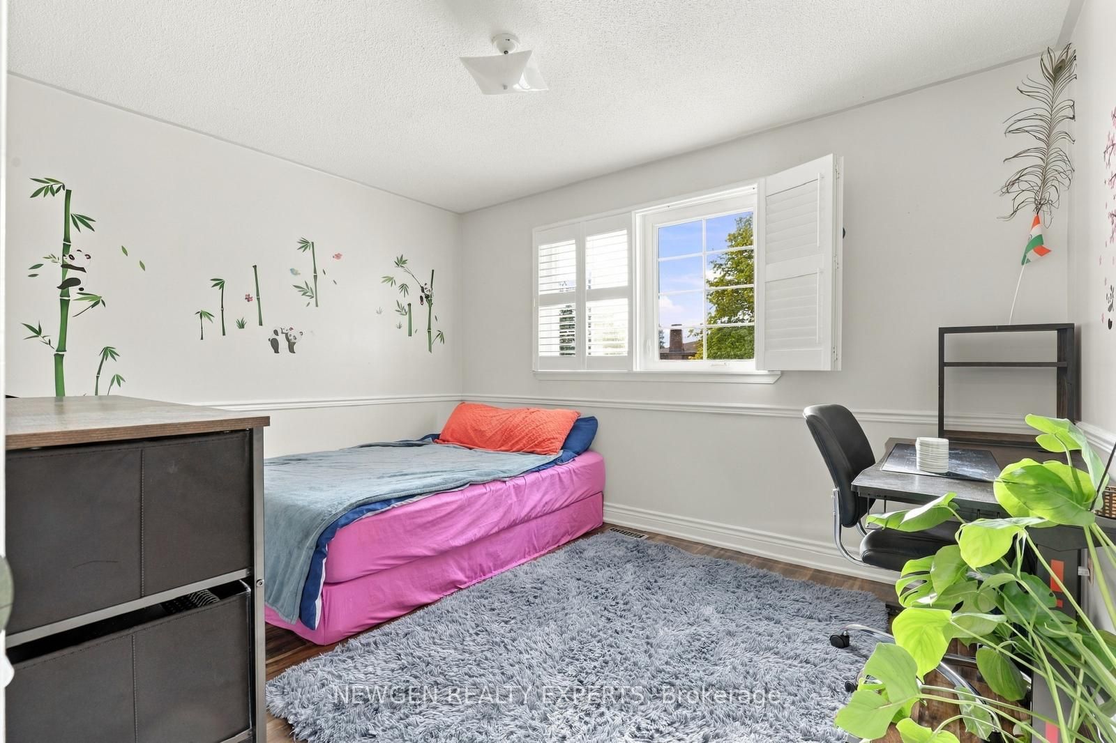 40 Foundry Crescent E Property Photo 17