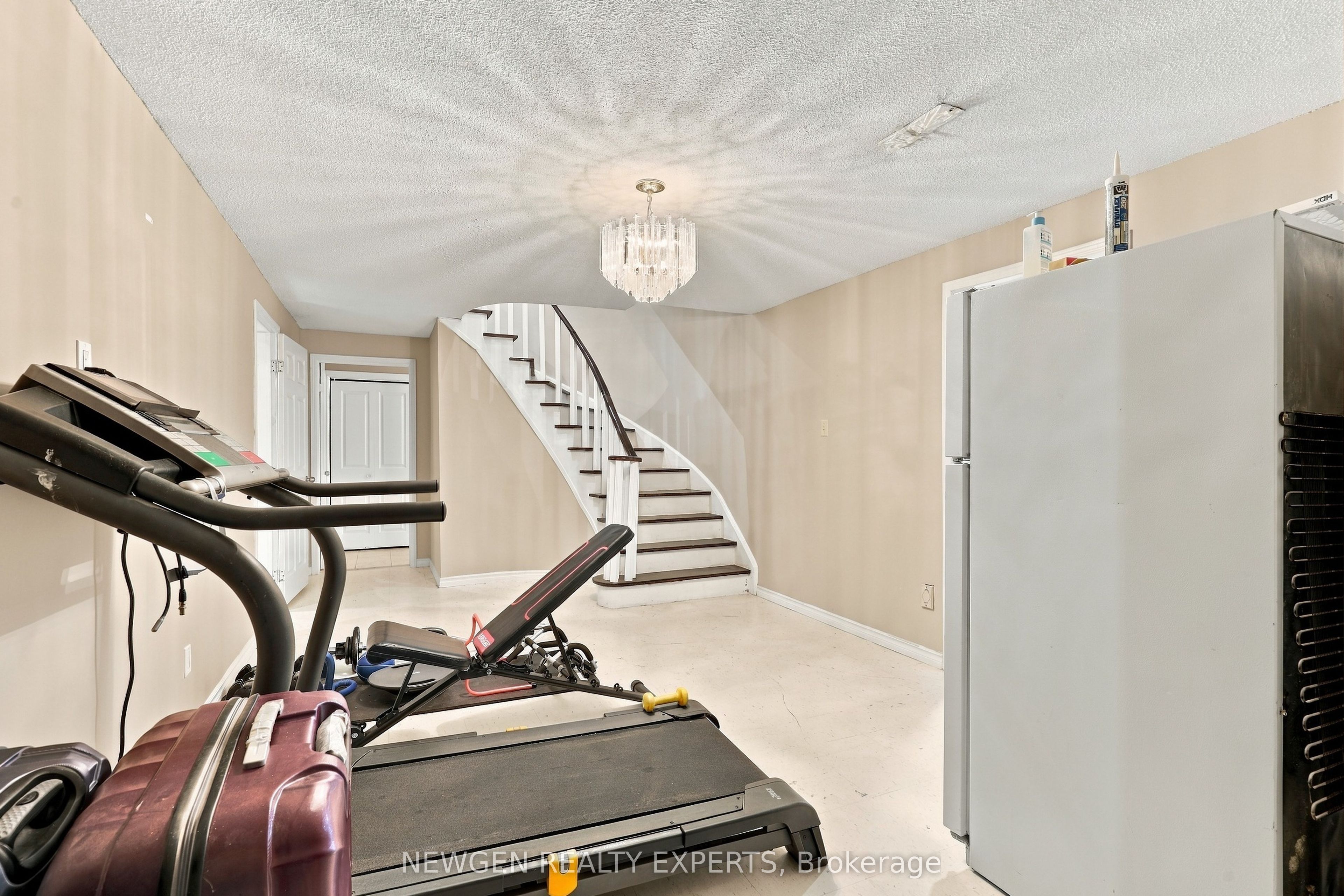 40 Foundry Crescent E Property Photo 22