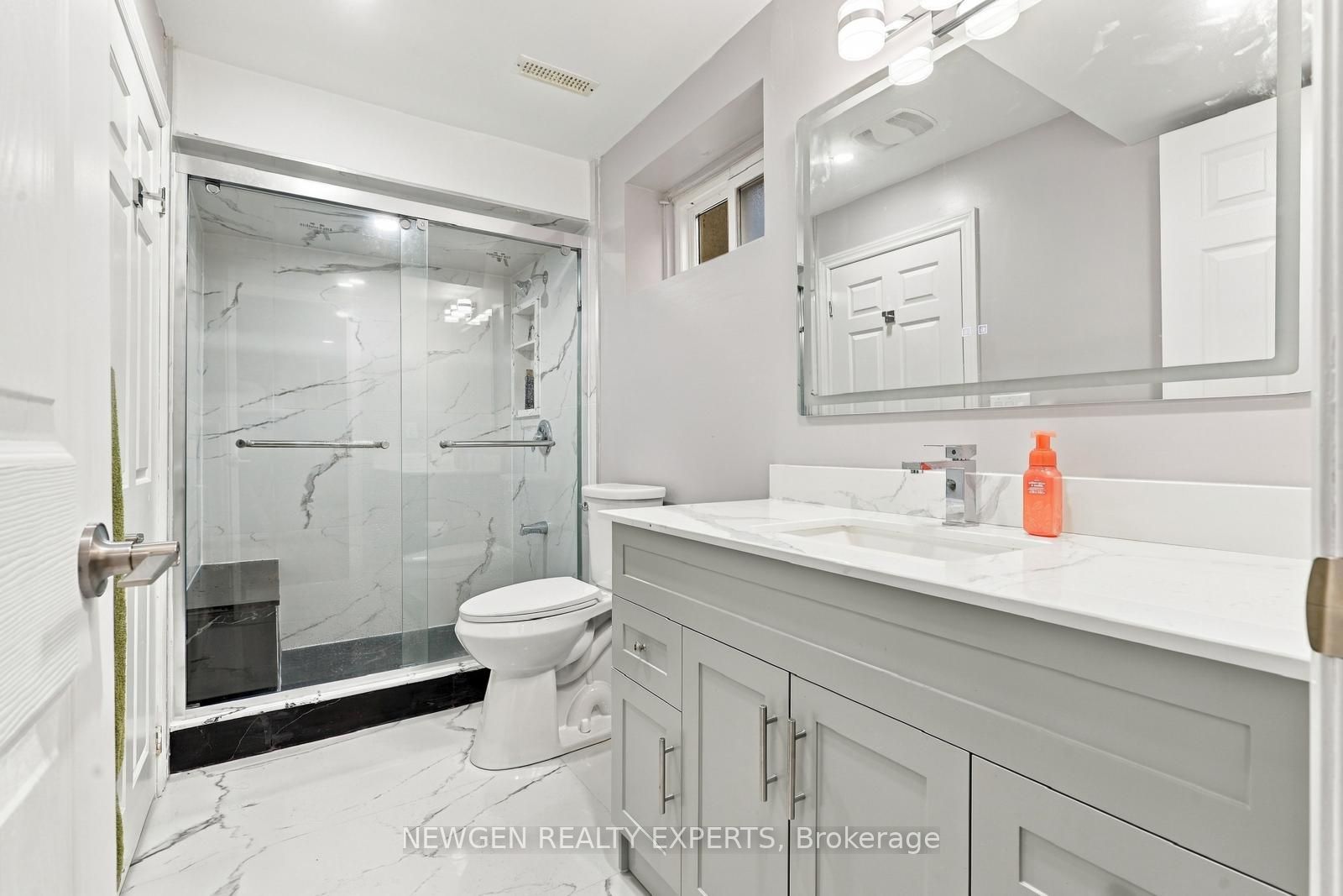 40 Foundry Crescent E Property Photo 25