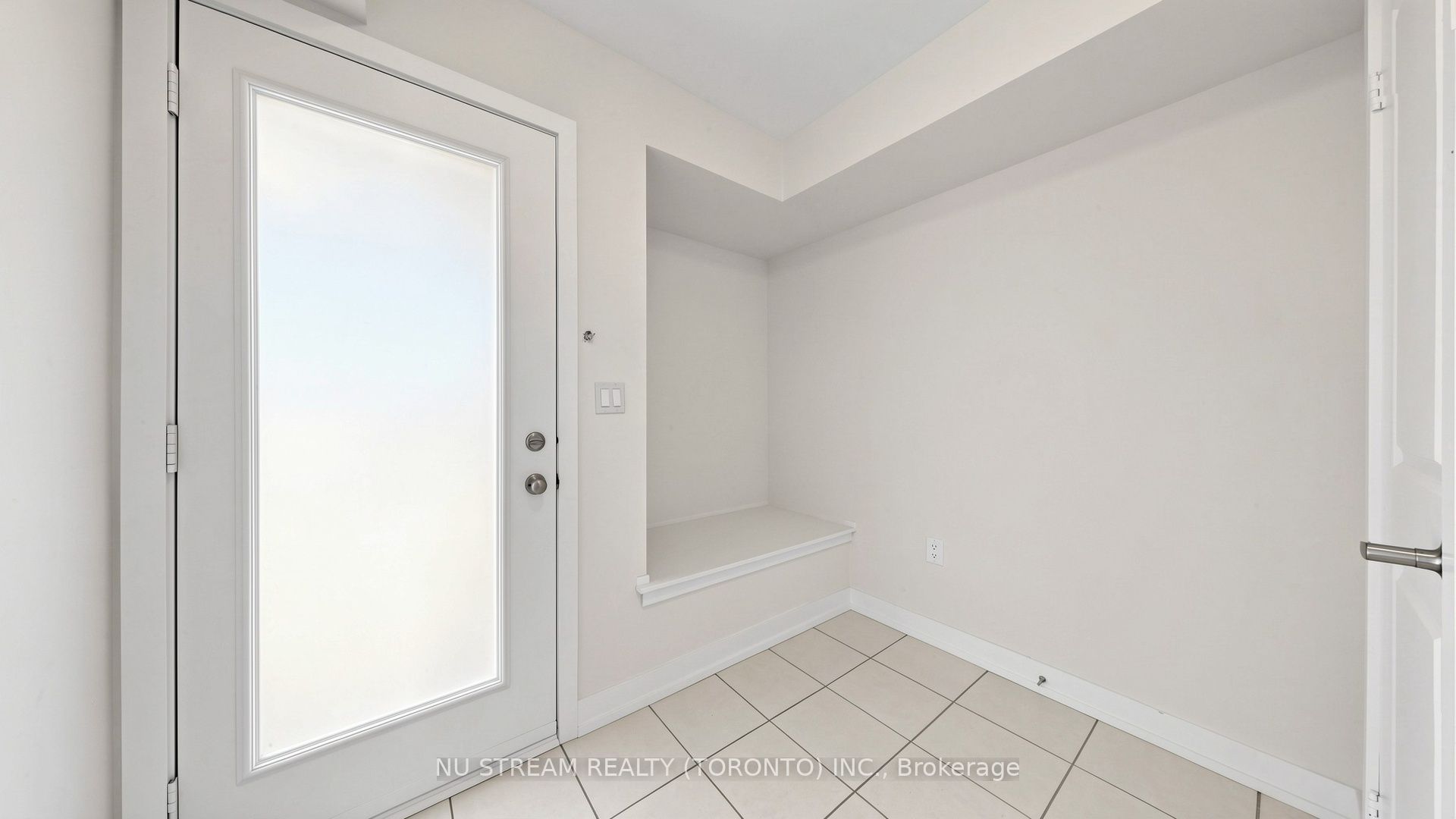 72 Ingersoll Lane Property Photo 3