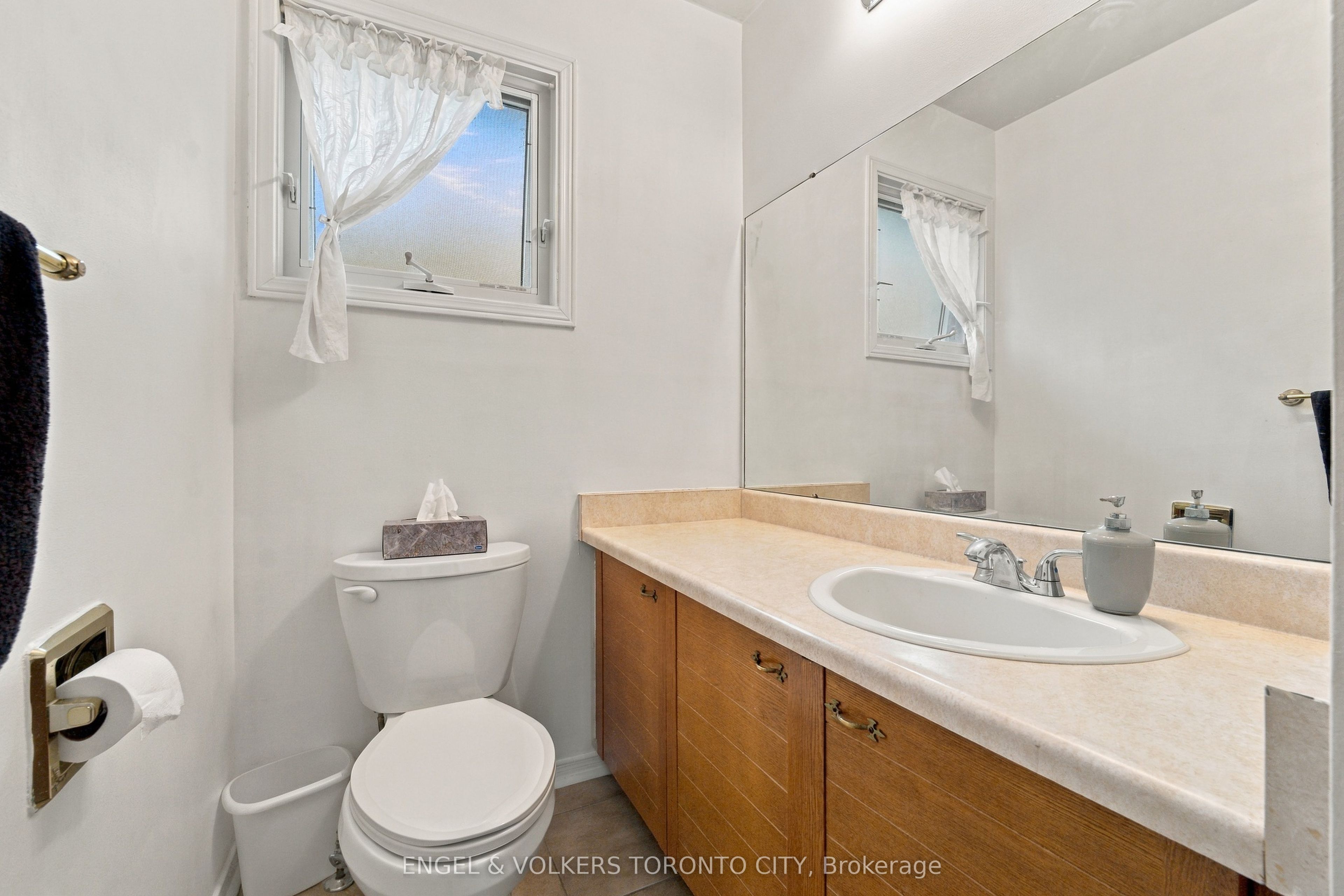 148 Aurora Heights Drive Property Photo 31