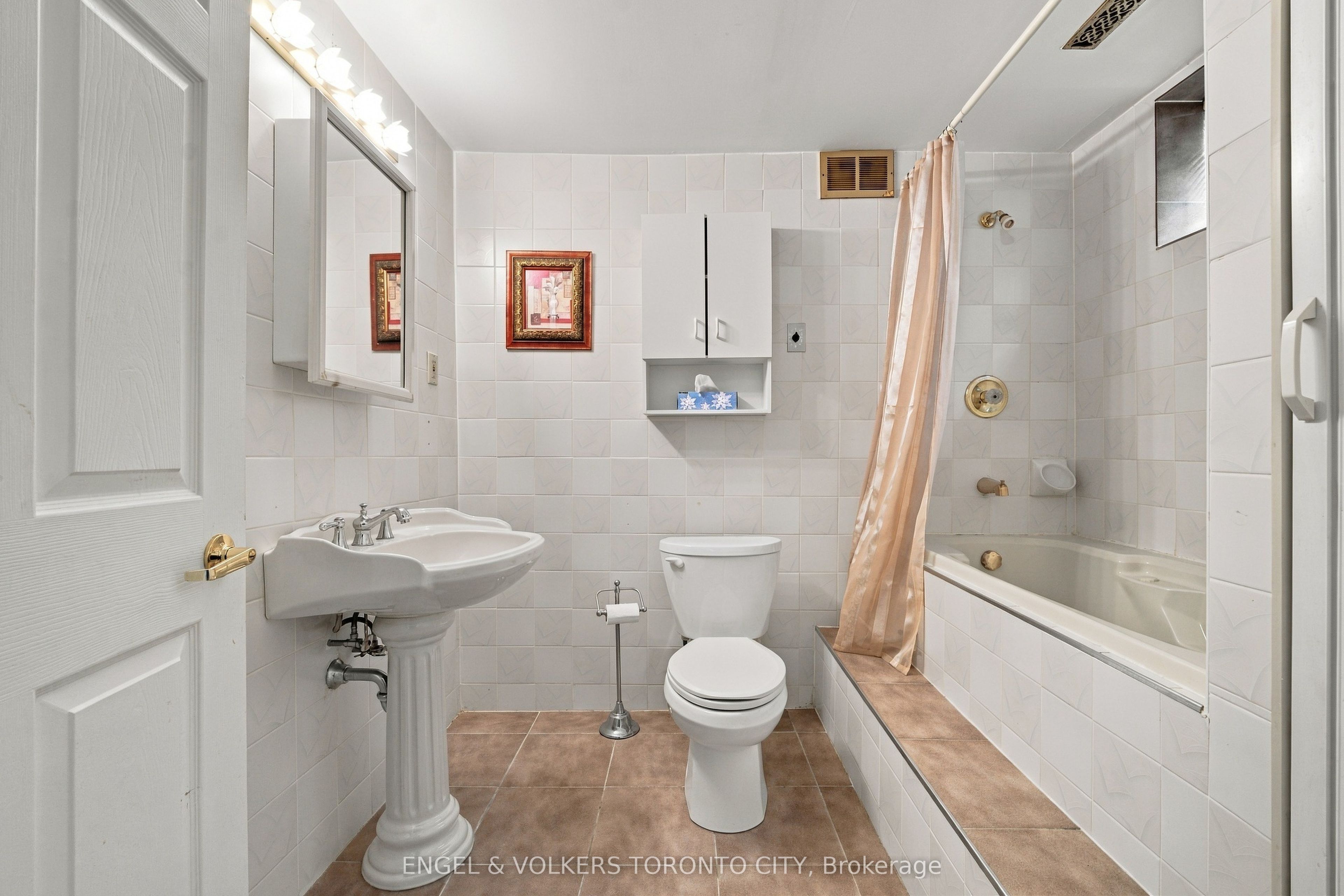 148 Aurora Heights Drive Property Photo 40