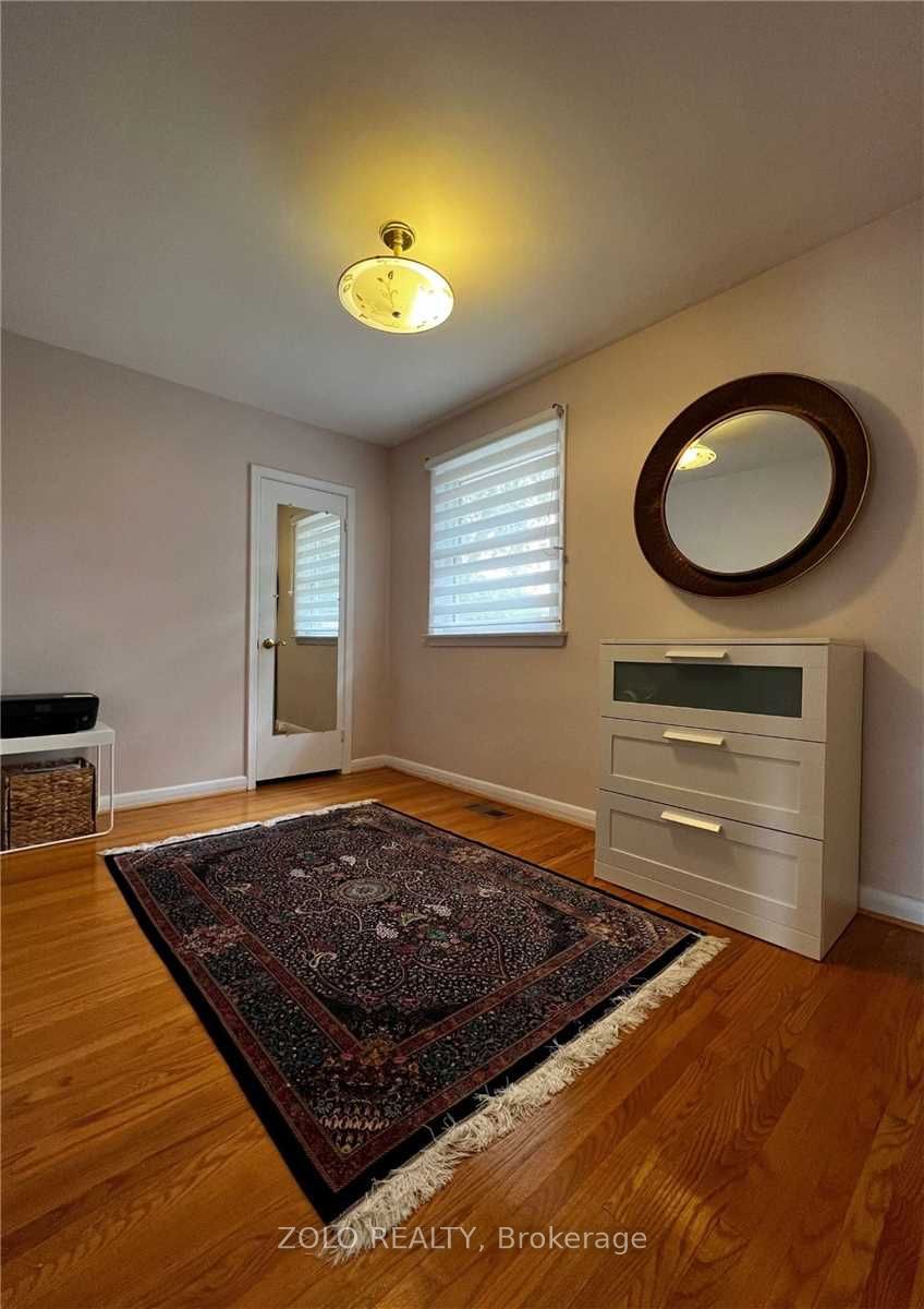346 Wenlock Avenue Main Floor Property Photo 8