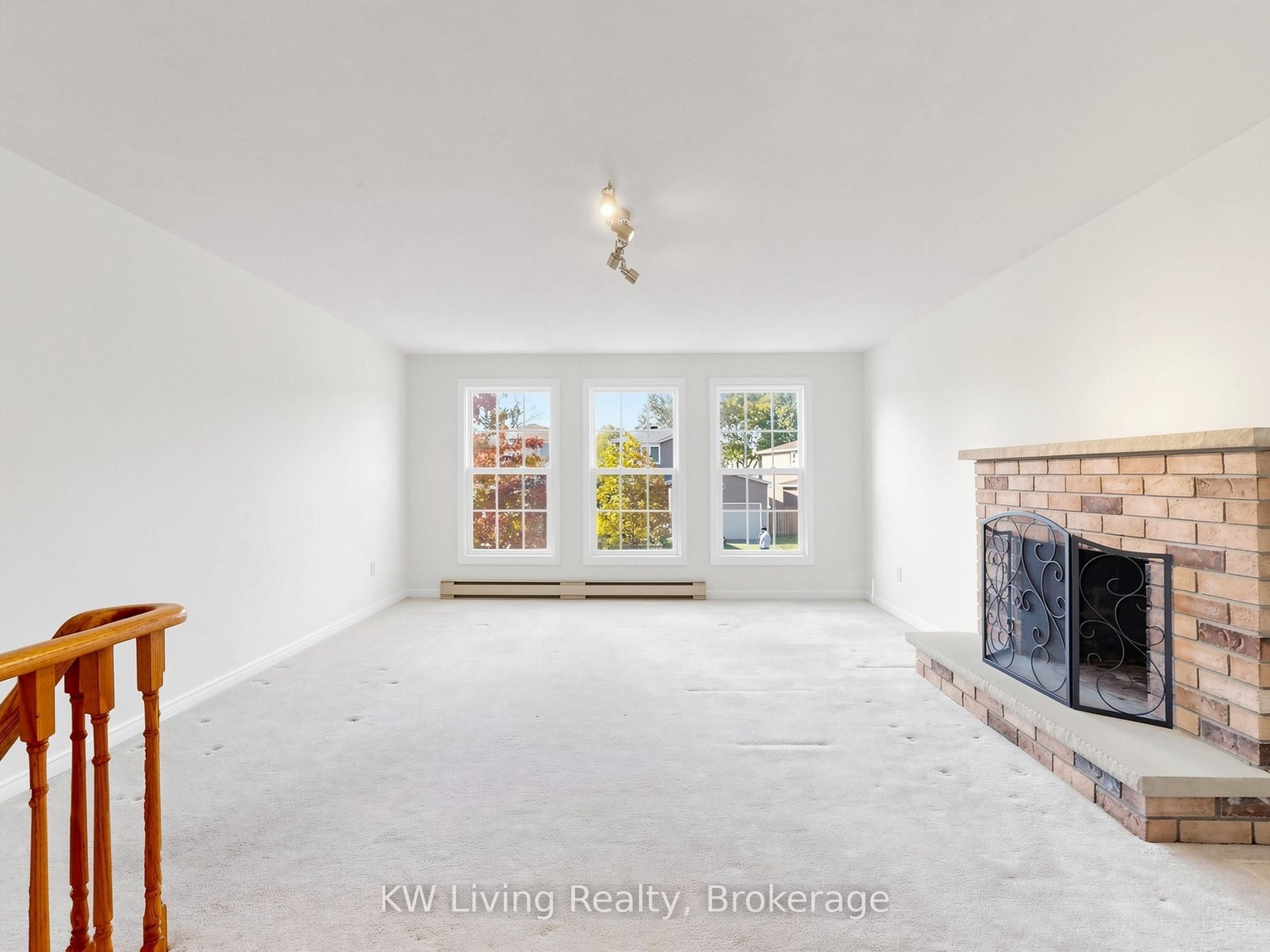 14 Burwell Crescent Property Photo 3