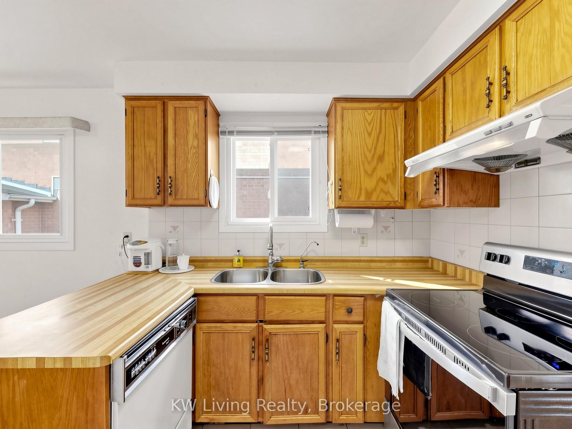 14 Burwell Crescent Property Photo 7