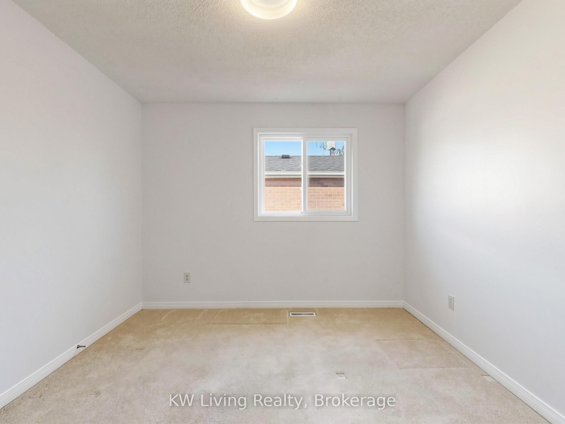 14 Burwell Crescent Property Photo 18