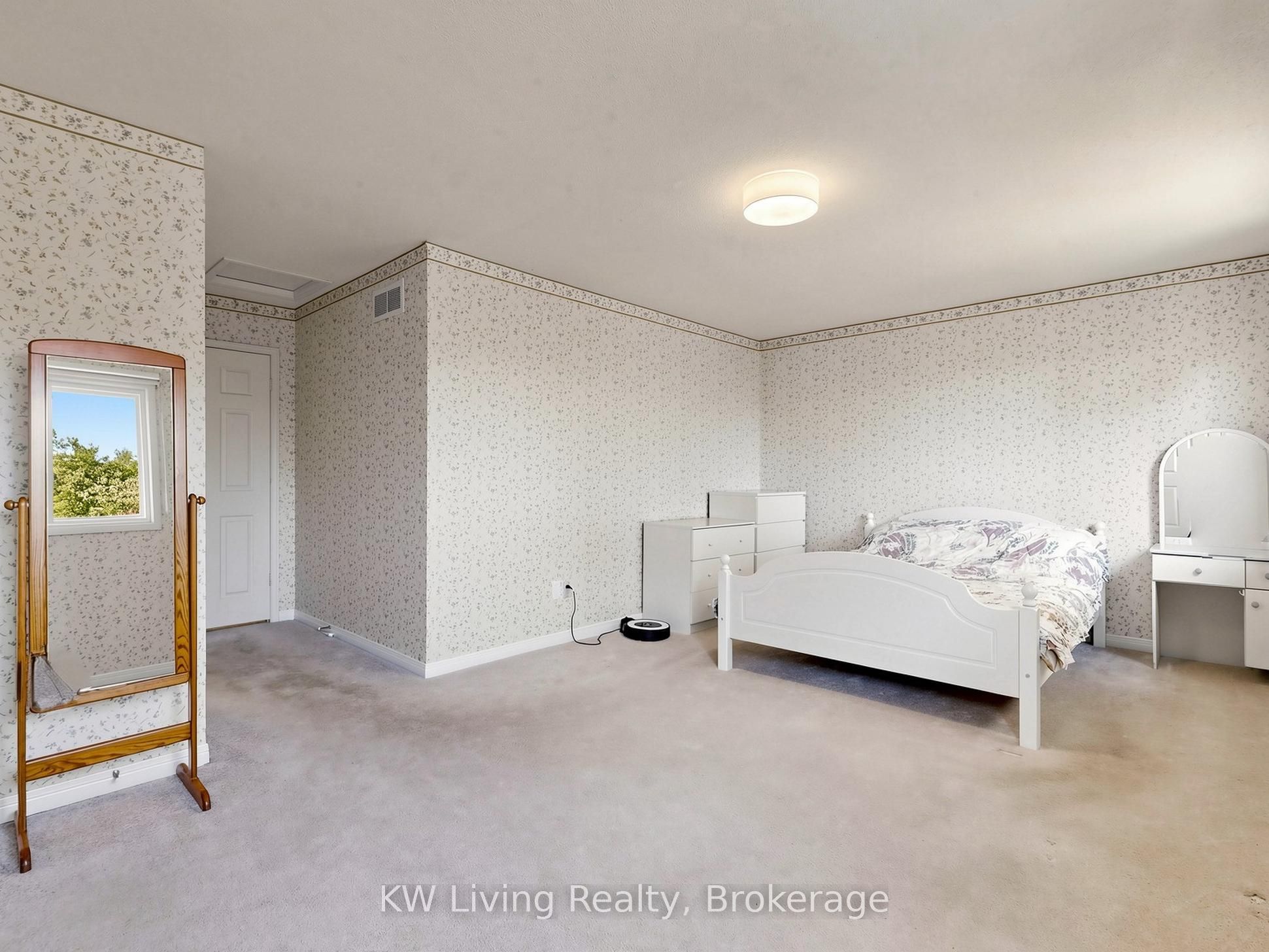 14 Burwell Crescent Property Photo 22