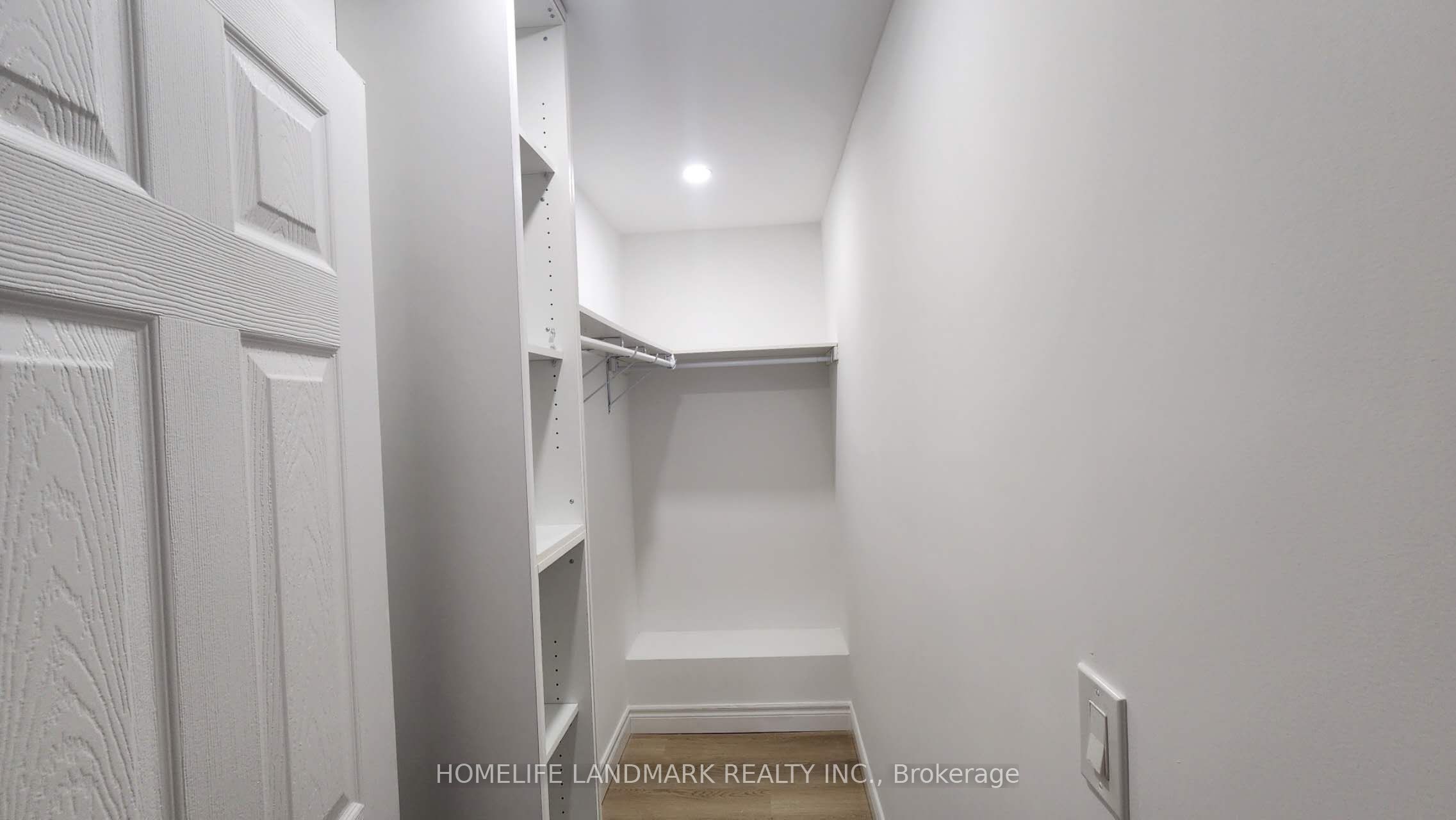 42 Cartier Crescent Property Photo 16