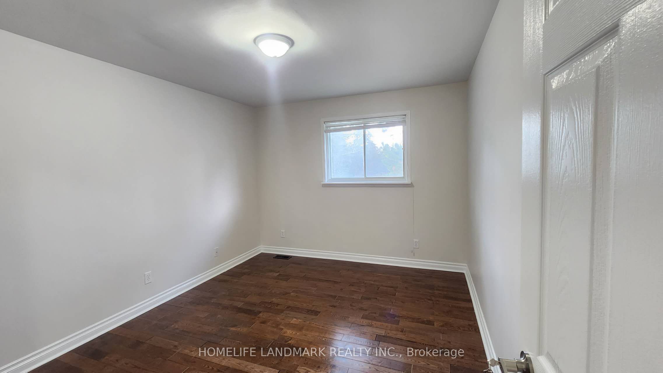 42 Cartier Crescent Property Photo 19