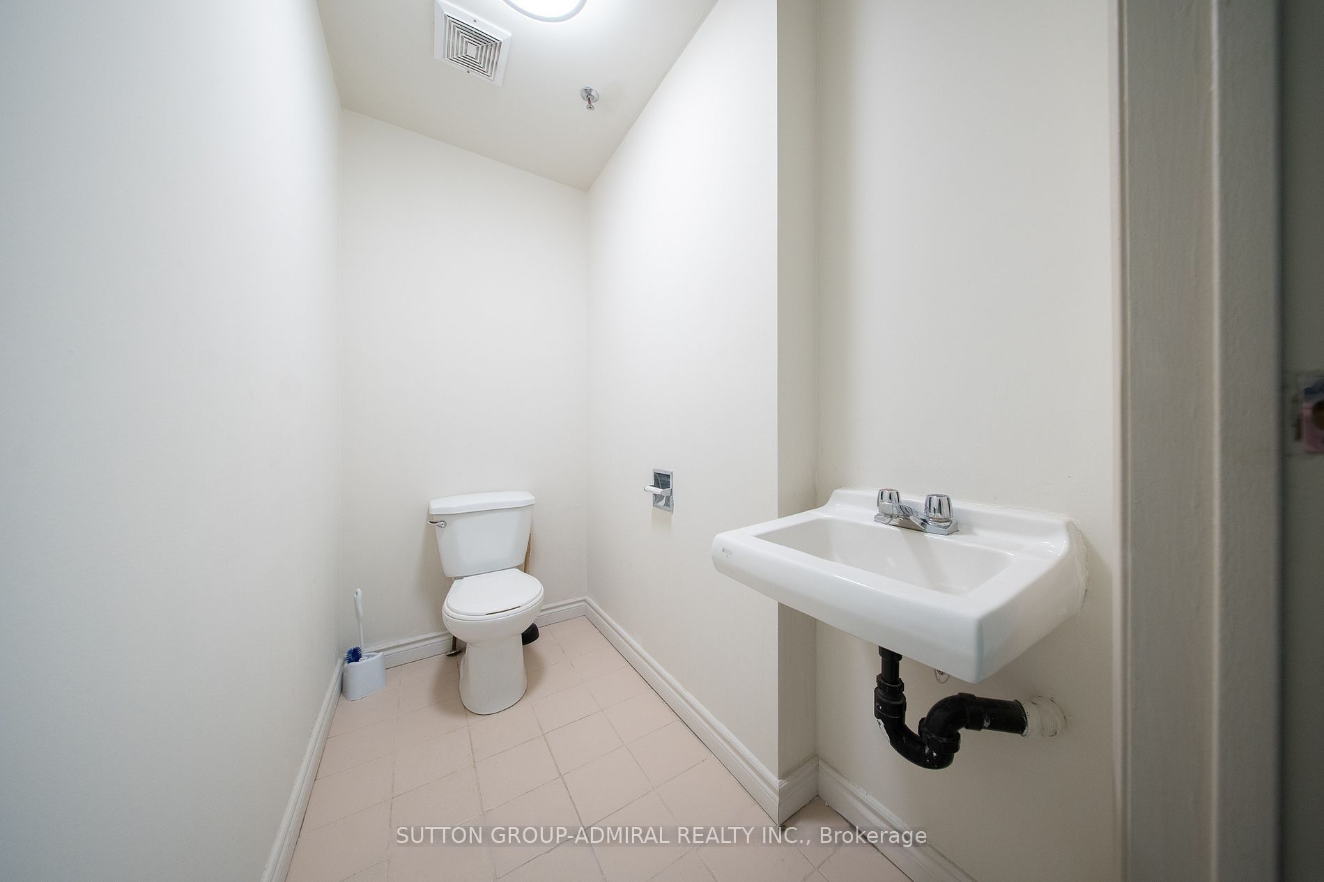 65 Woodstream Boulevard 16 - Upper Level Property Photo 7