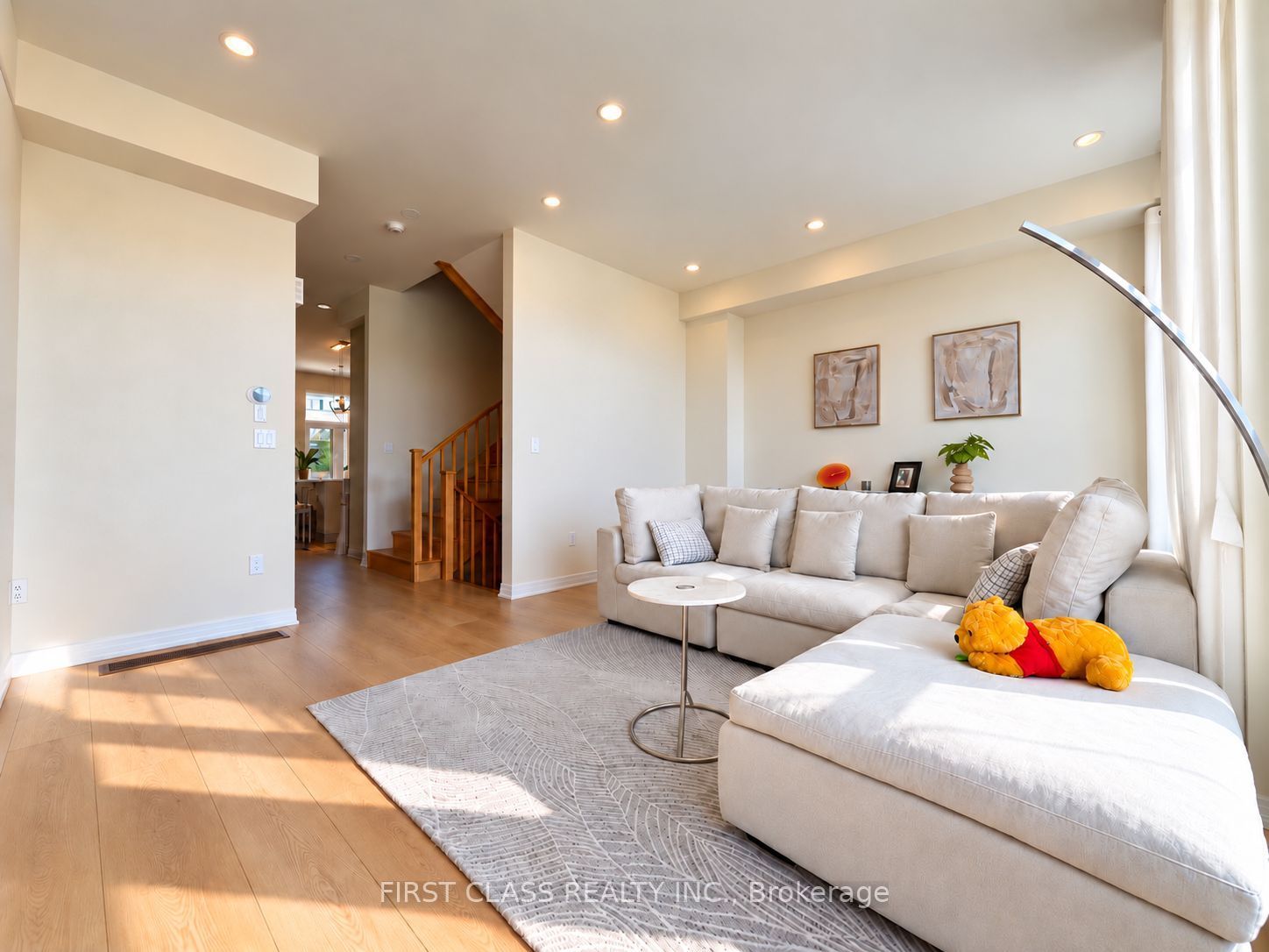 11423 Leslie Street Property Photo 4