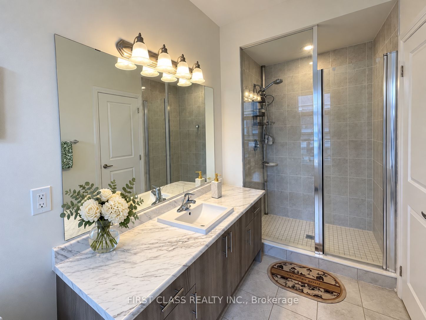 11423 Leslie Street Property Photo 12
