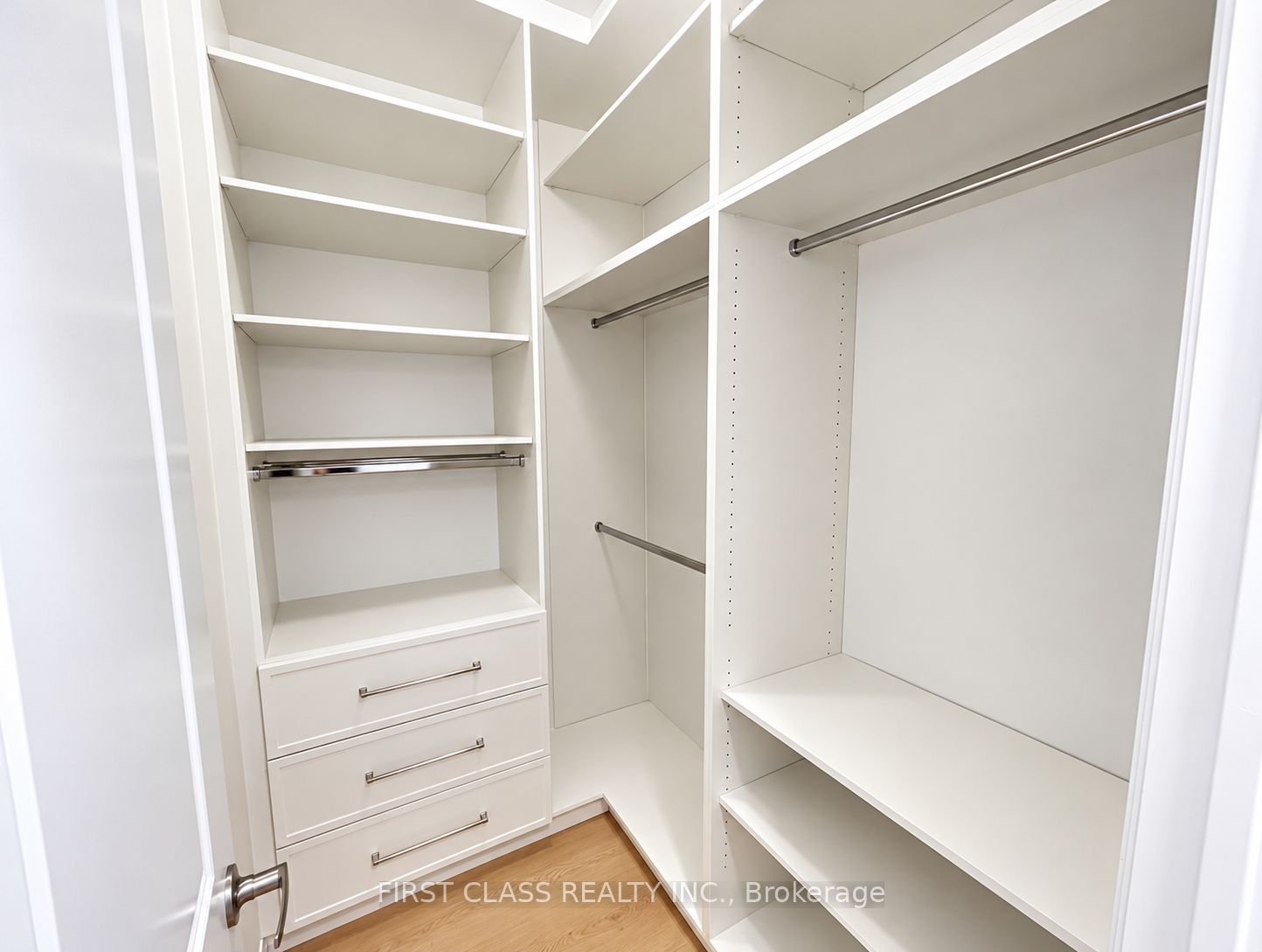 11423 Leslie Street Property Photo 14