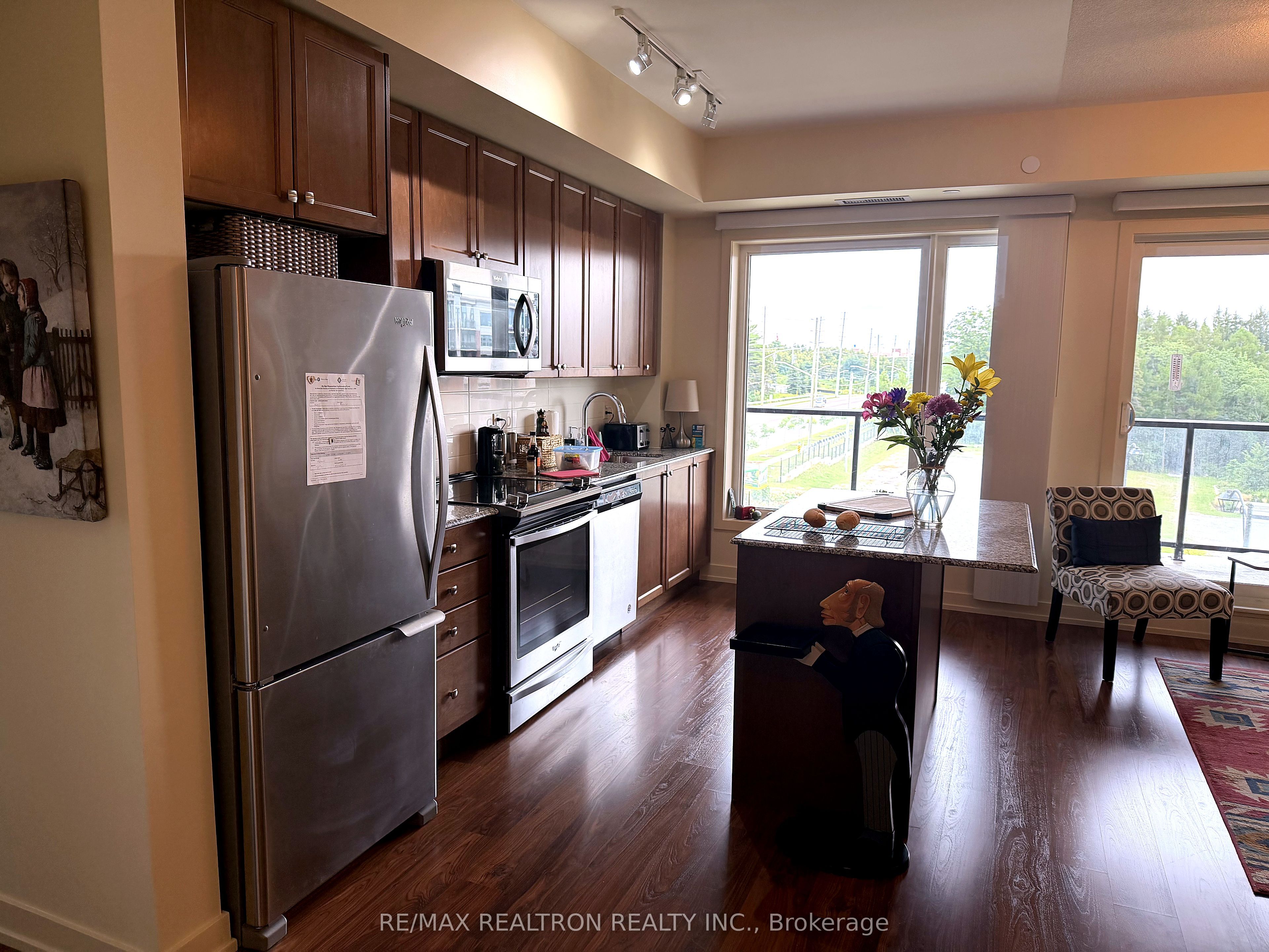 555 William Graham Drive 343 Property Photo 7