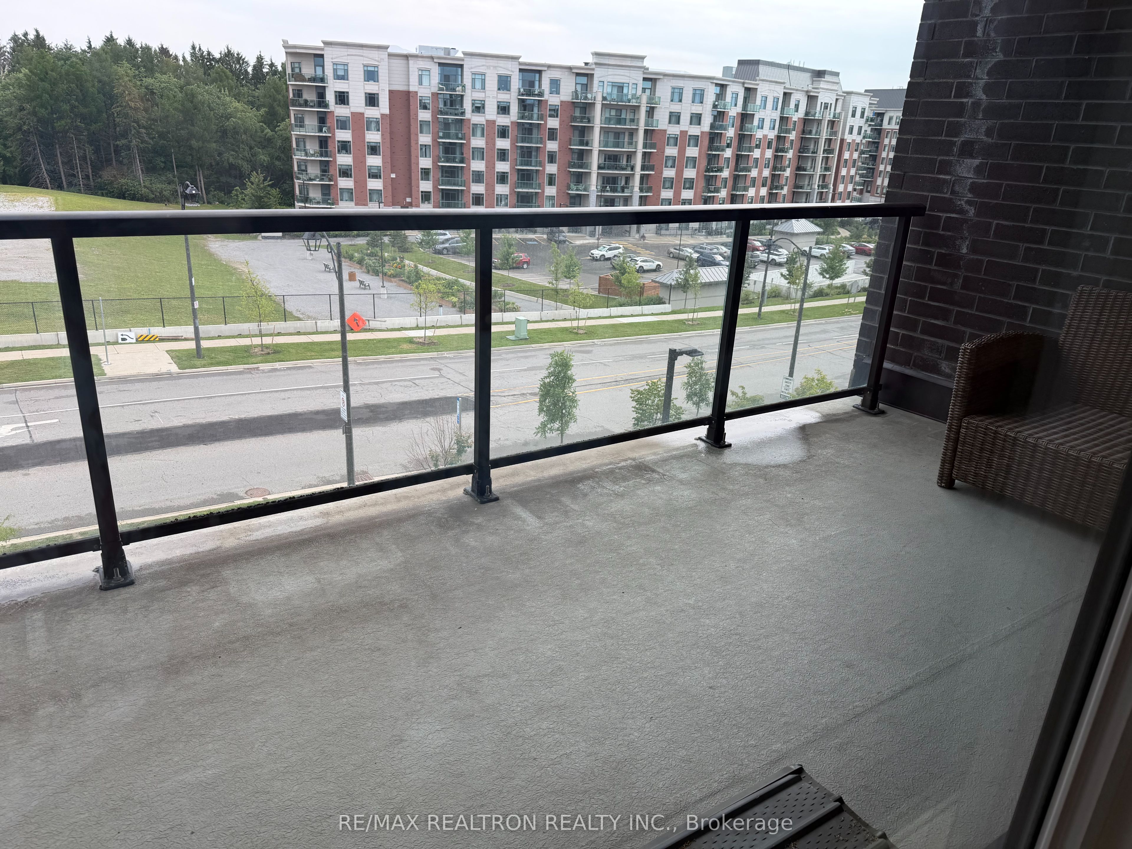 555 William Graham Drive 343 Property Photo 14