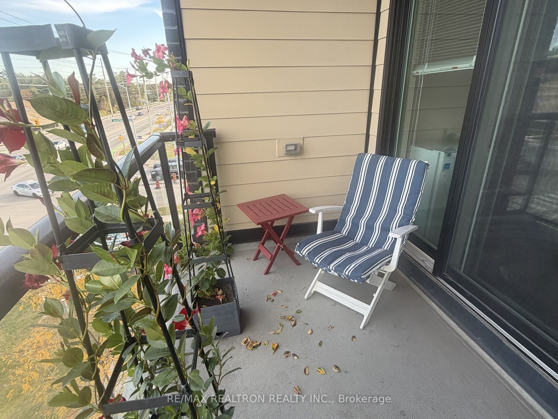 555 William Graham Drive 343 Property Photo 15