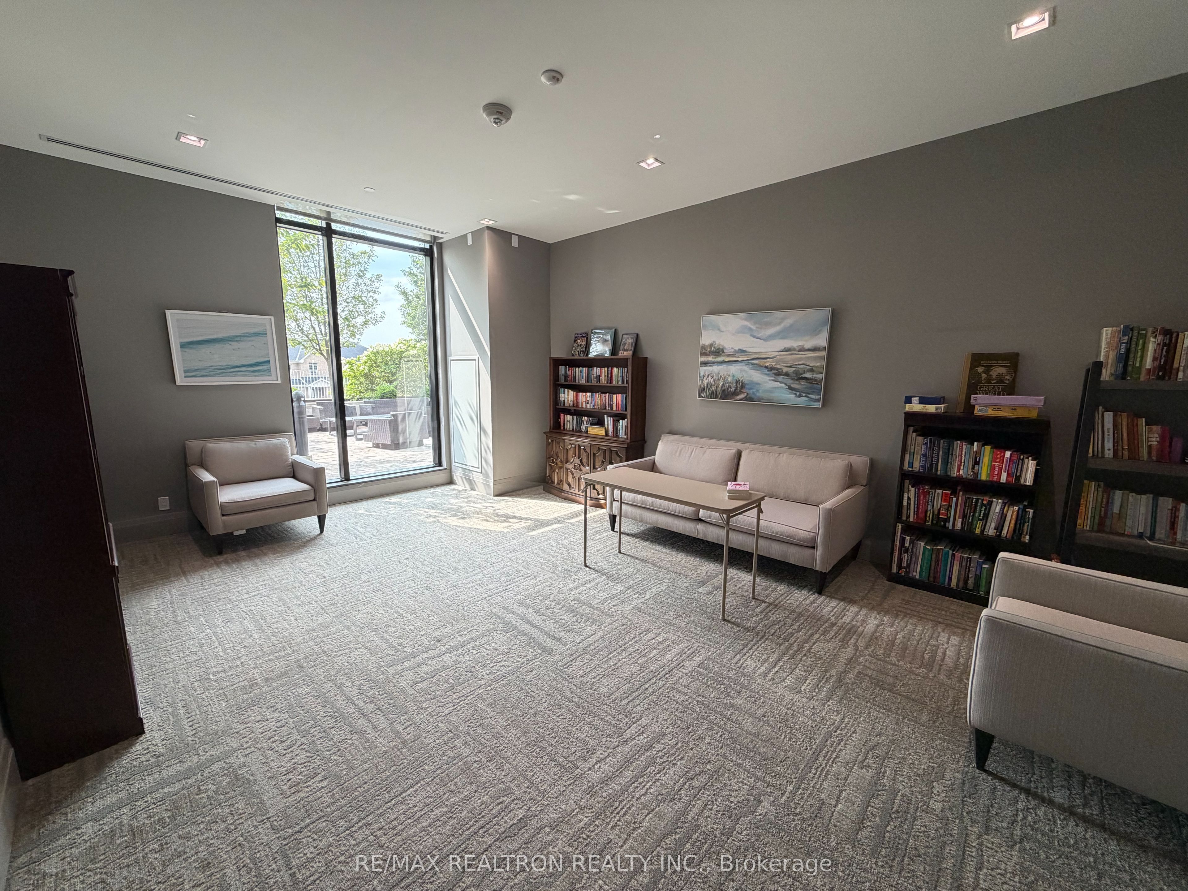 555 William Graham Drive 343 Property Photo 23
