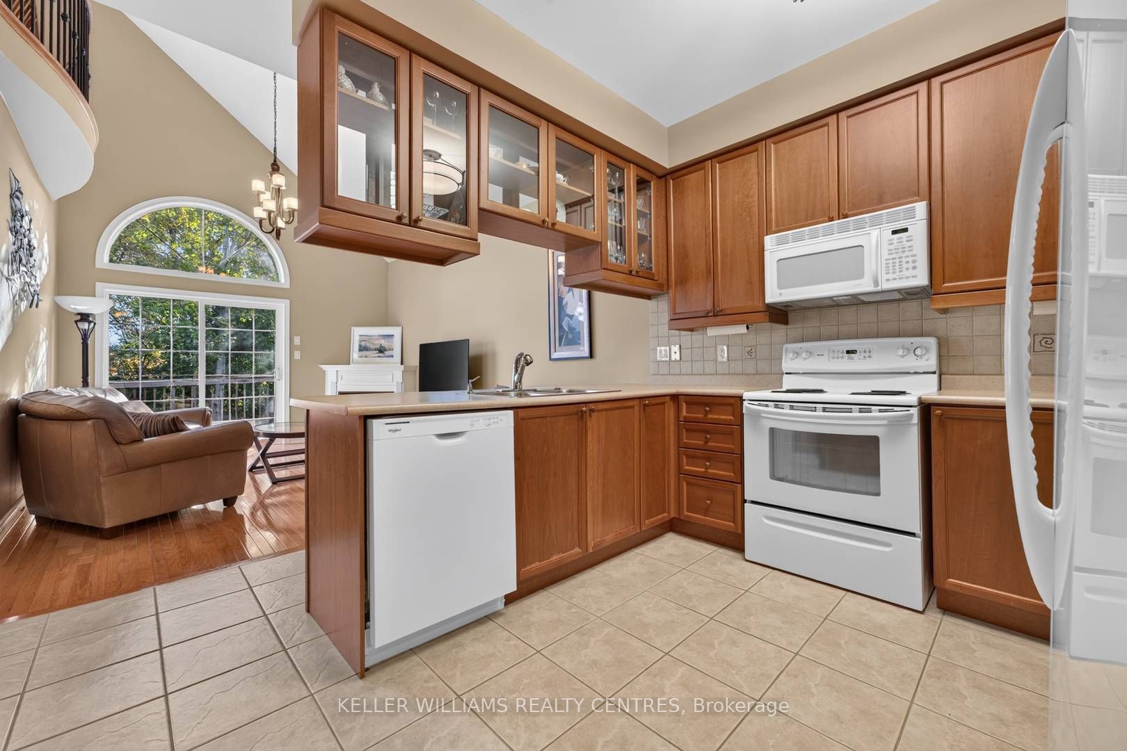 642 Tapestry Lane 35 Property Photo 6
