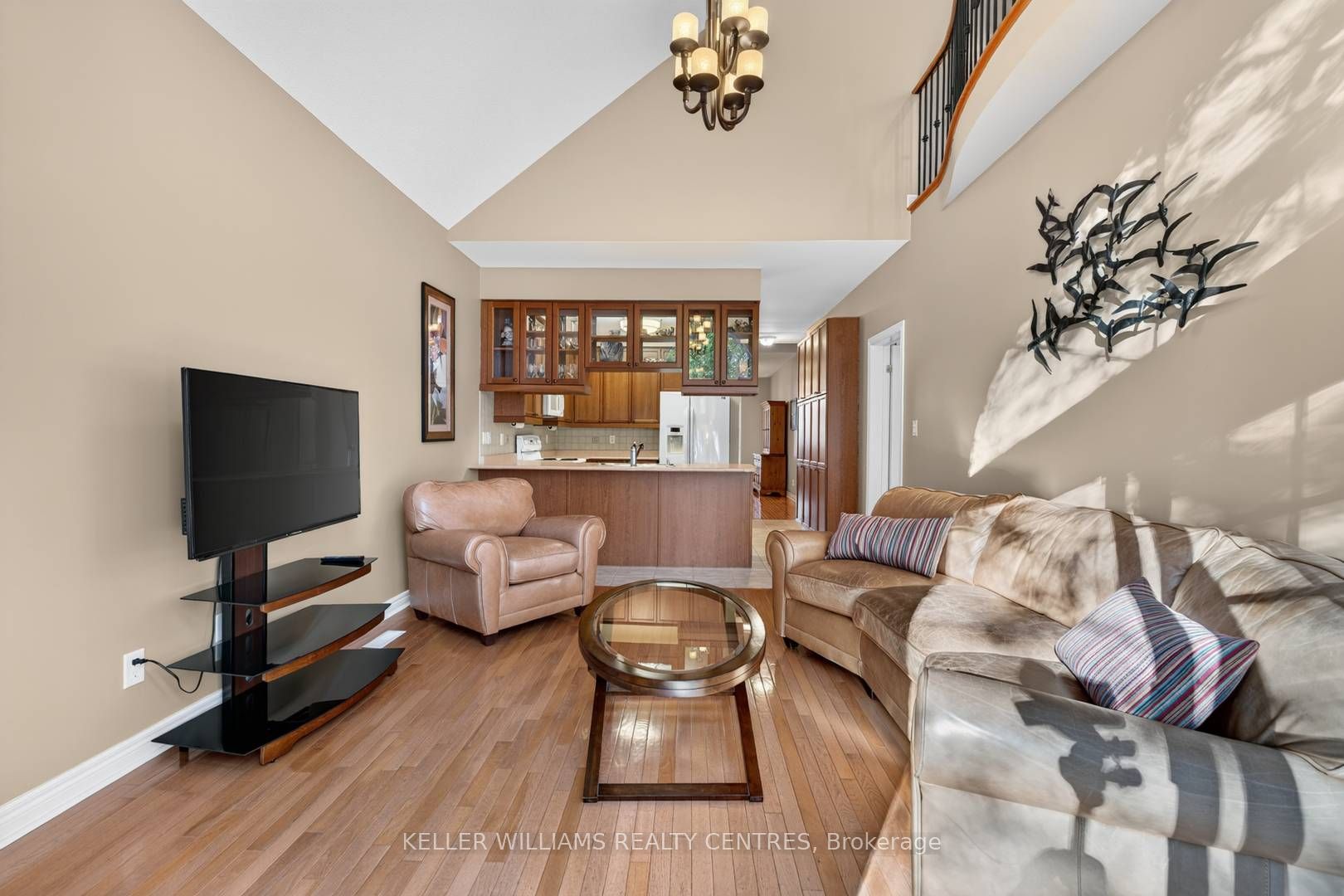 642 Tapestry Lane 35 Property Photo 8