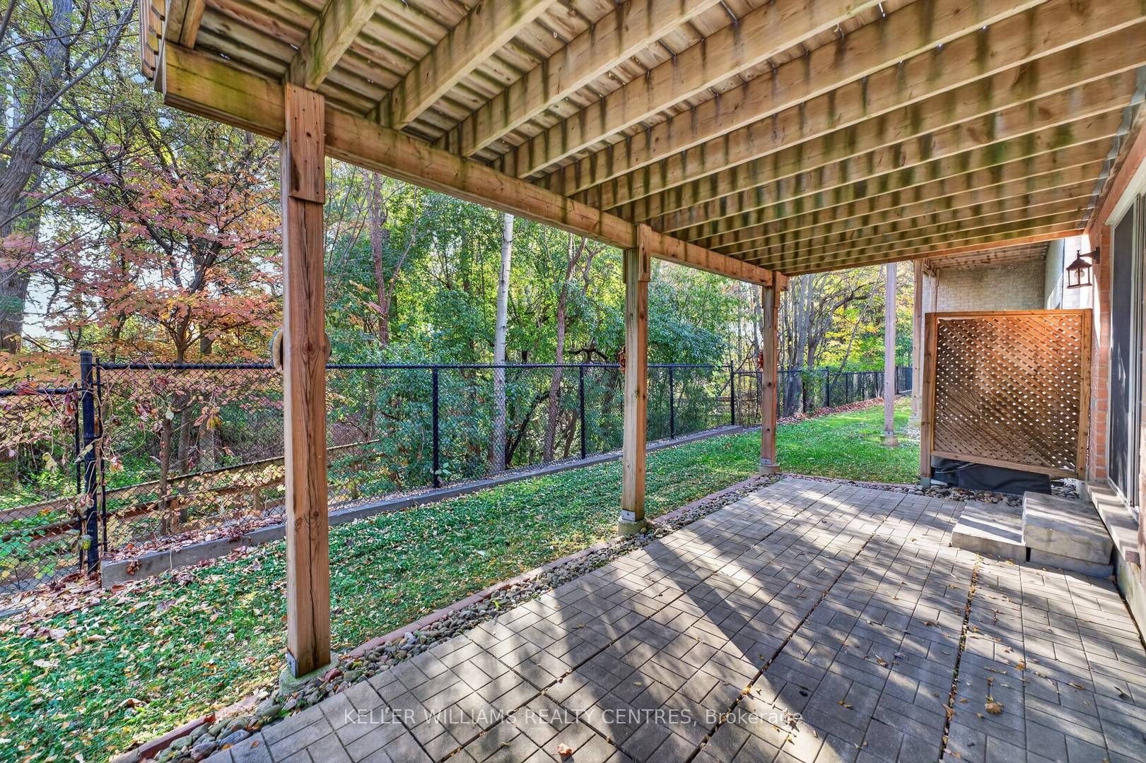 642 Tapestry Lane 35 Property Photo 16