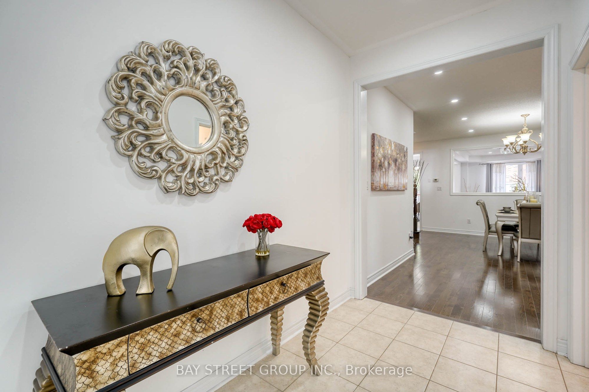82 Prince Of Wales Drive Property Photo 4