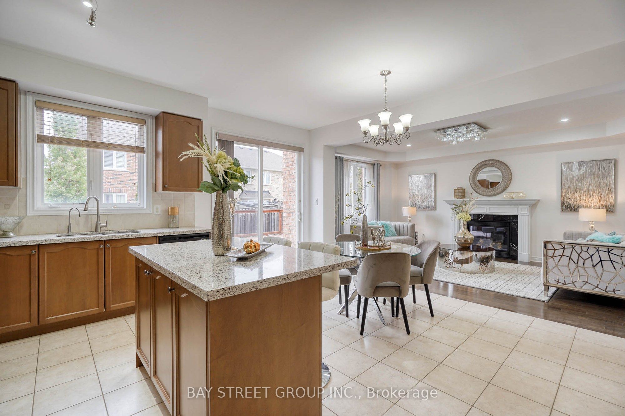 82 Prince Of Wales Drive Property Photo 14
