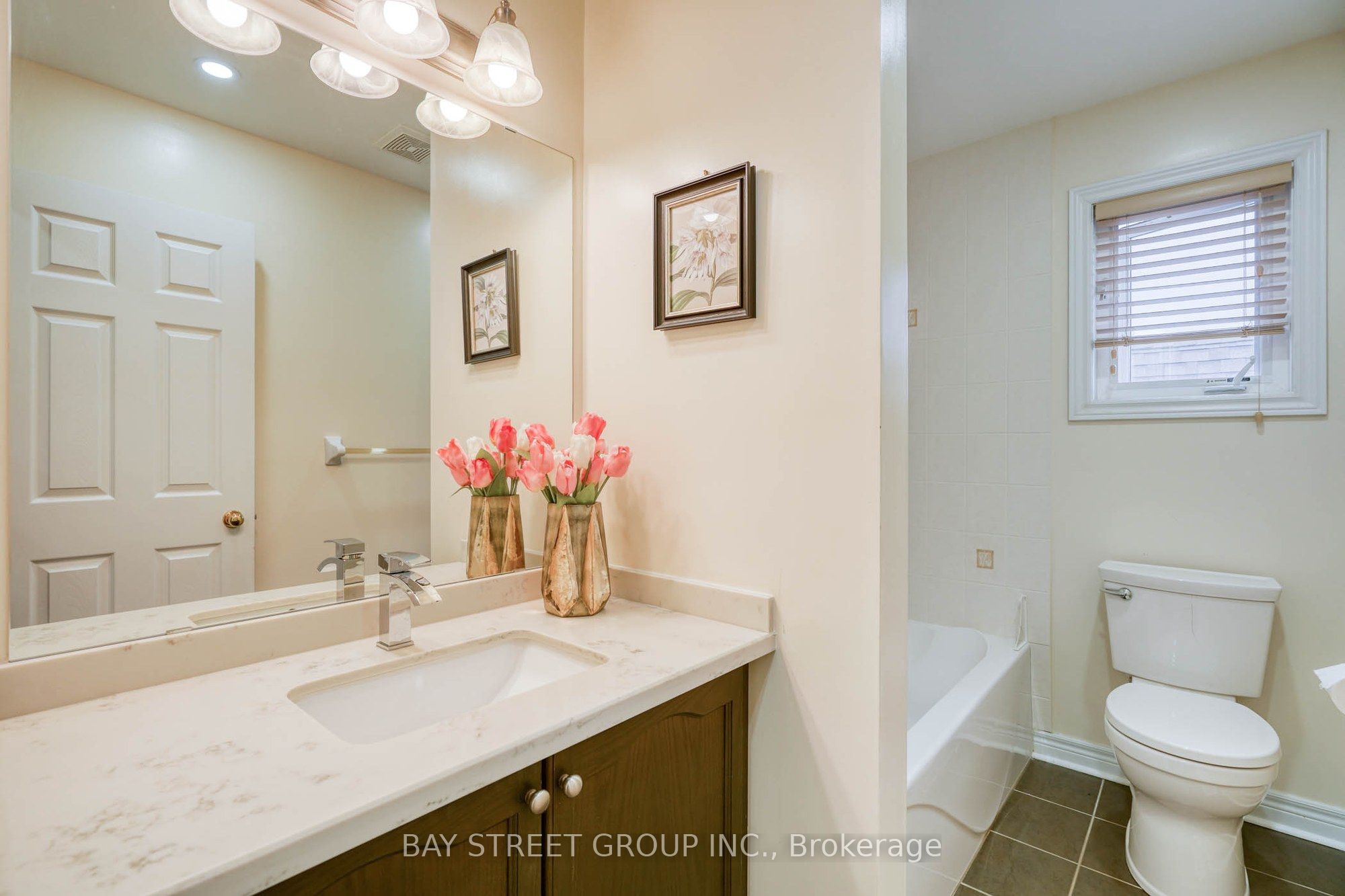 82 Prince Of Wales Drive Property Photo 32