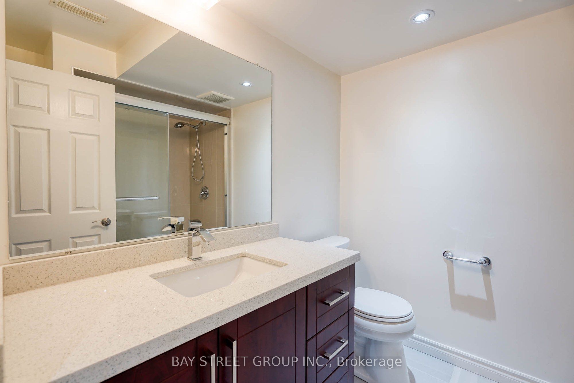 82 Prince Of Wales Drive Property Photo 33