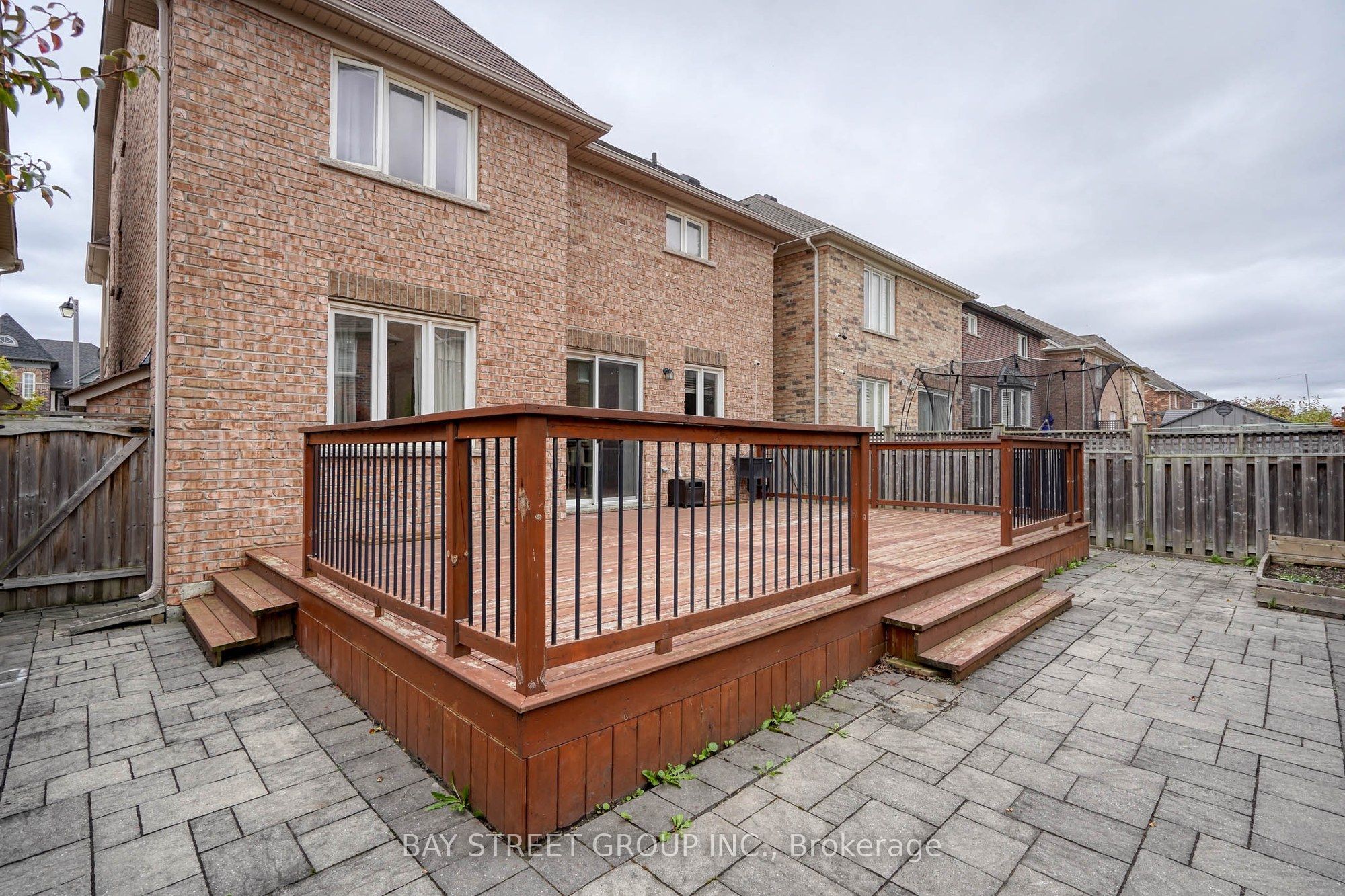 82 Prince Of Wales Drive Property Photo 37