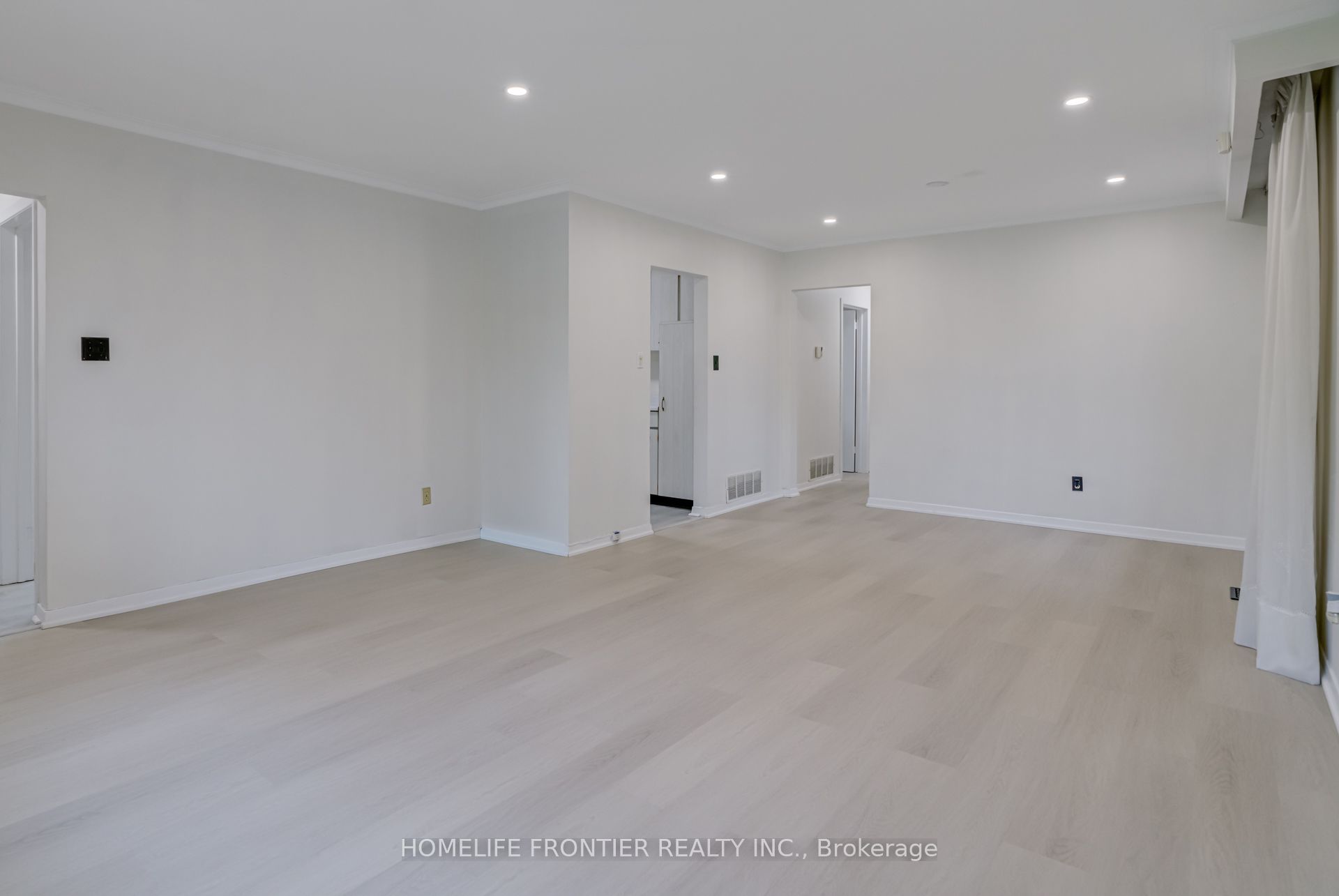 62 Clark Avenue Upper Property Photo 9