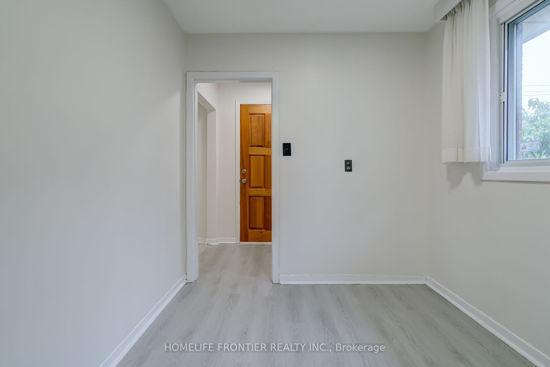 62 Clark Avenue Upper Property Photo 15