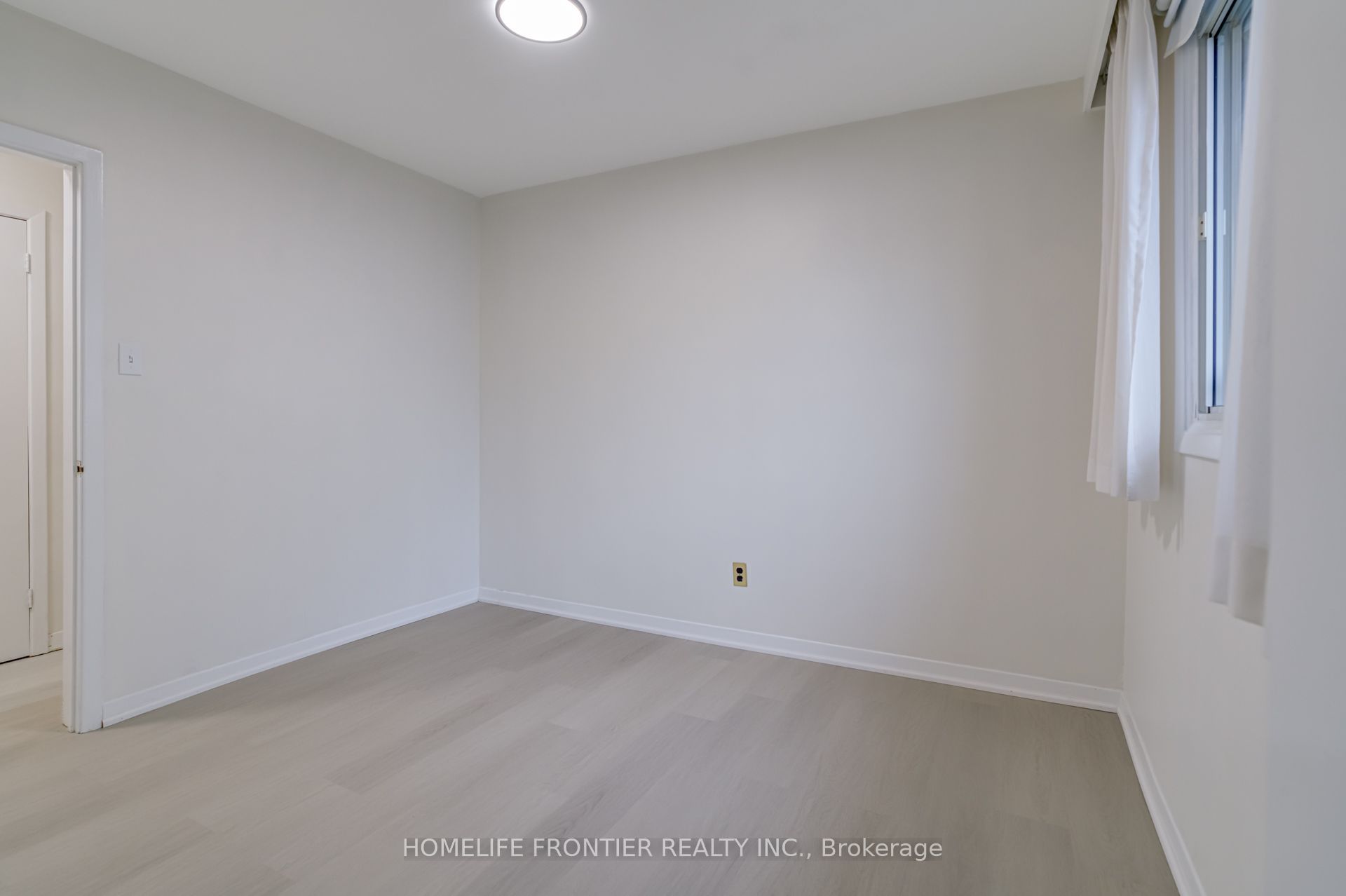 62 Clark Avenue Upper Property Photo 23