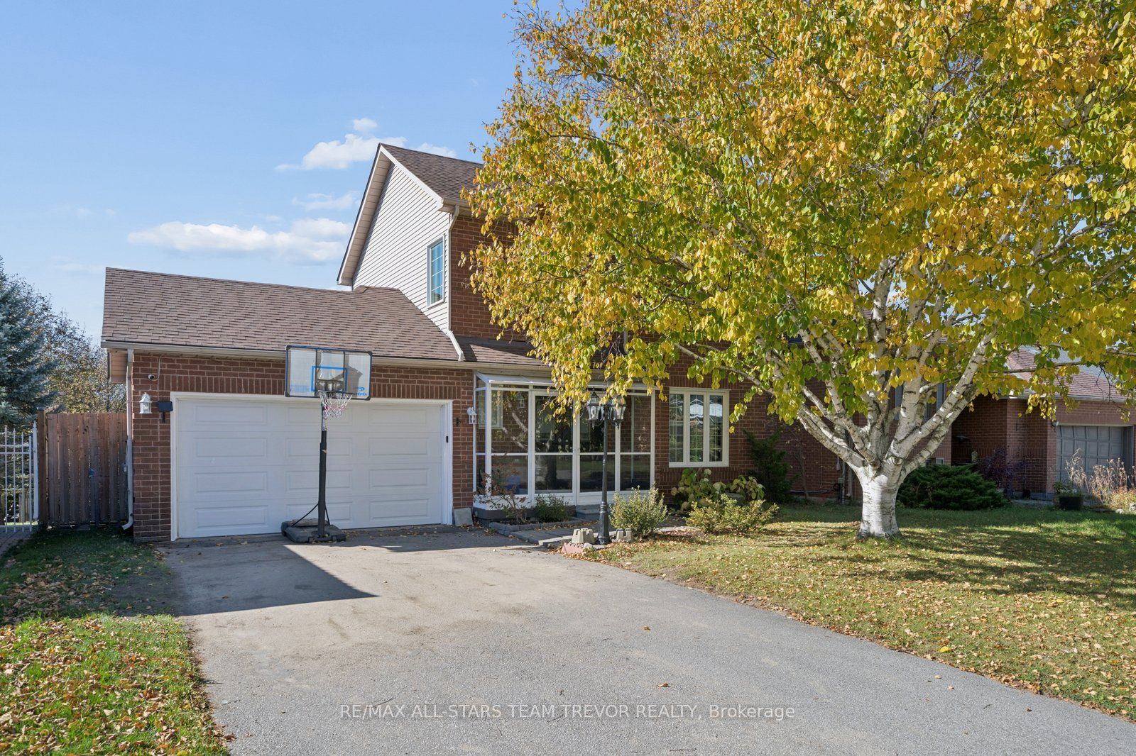 98 Carrick Avenue Property Photo 1