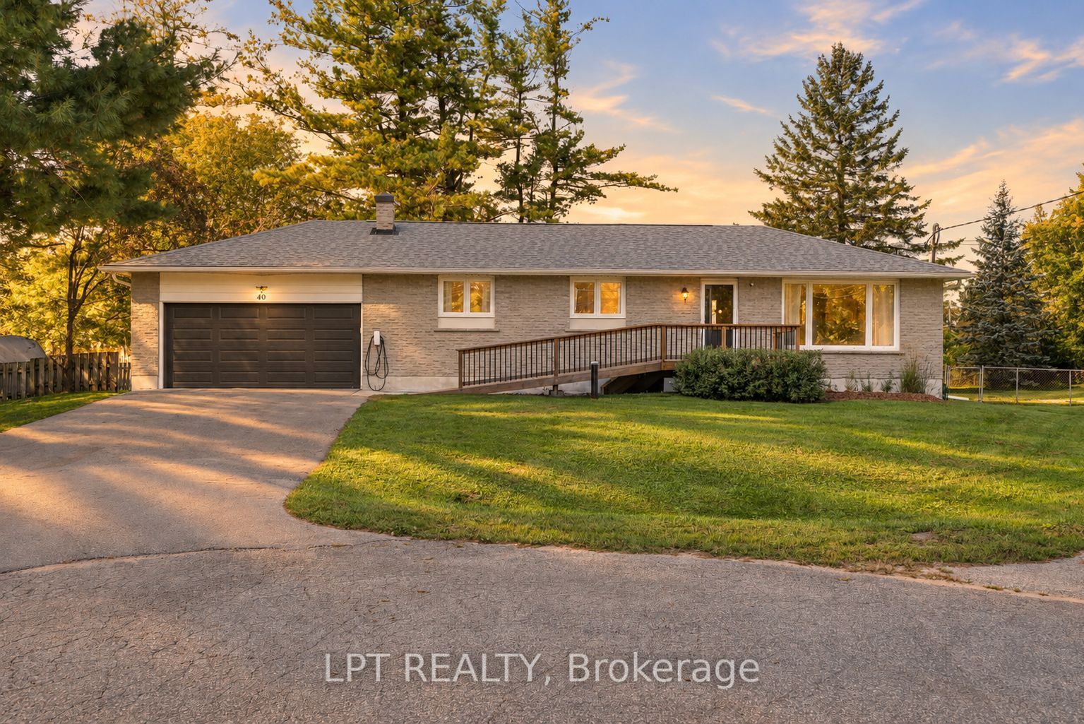 40 Rosemary Lane Property Photo 1