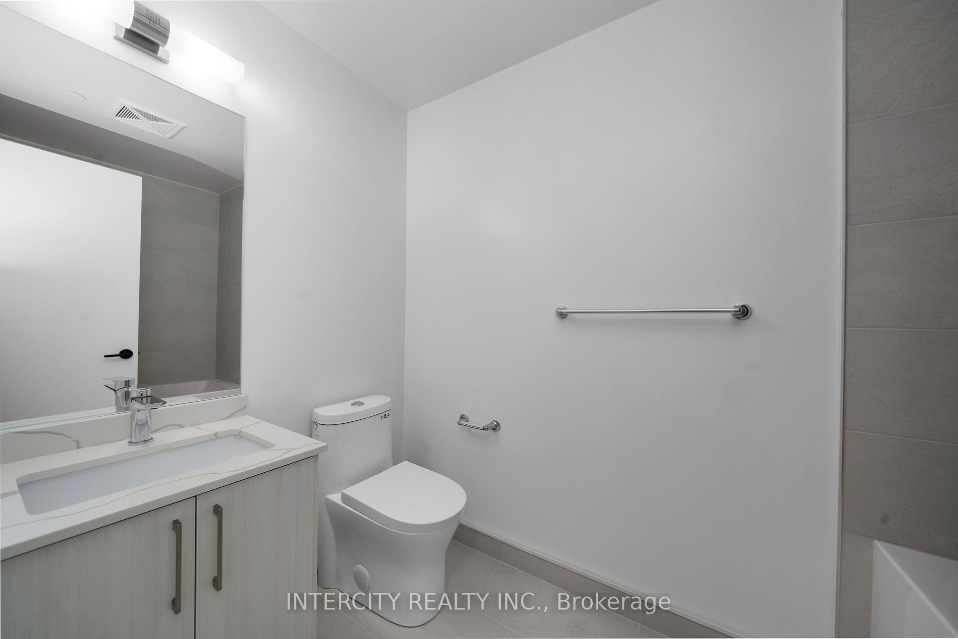 2075 King Road 248 Property Photo 26