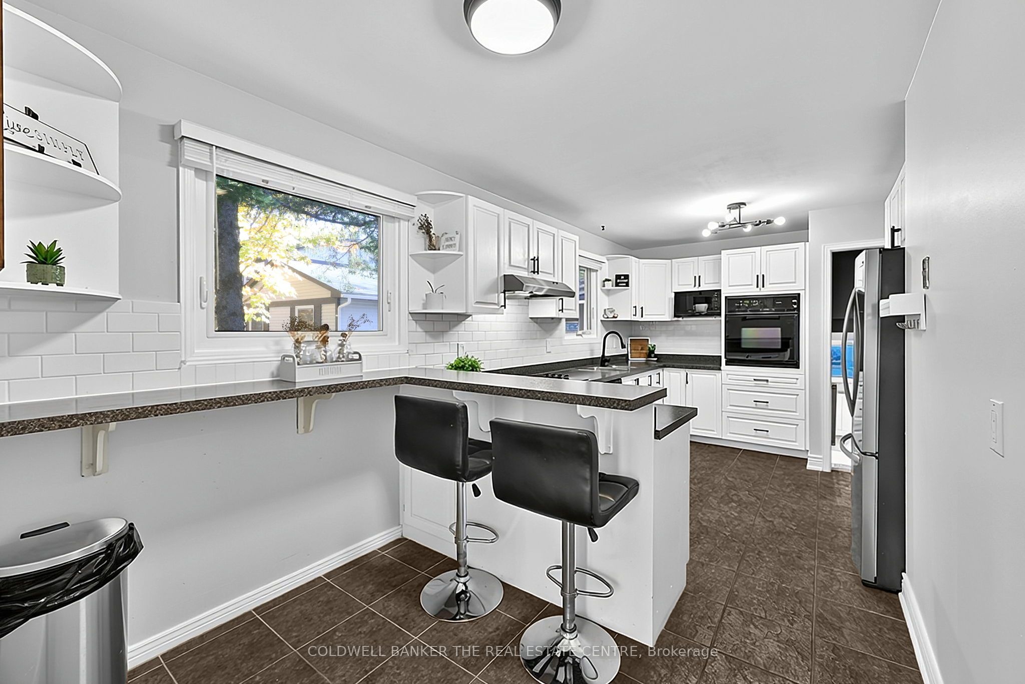836 Elgin Street Property Photo 4