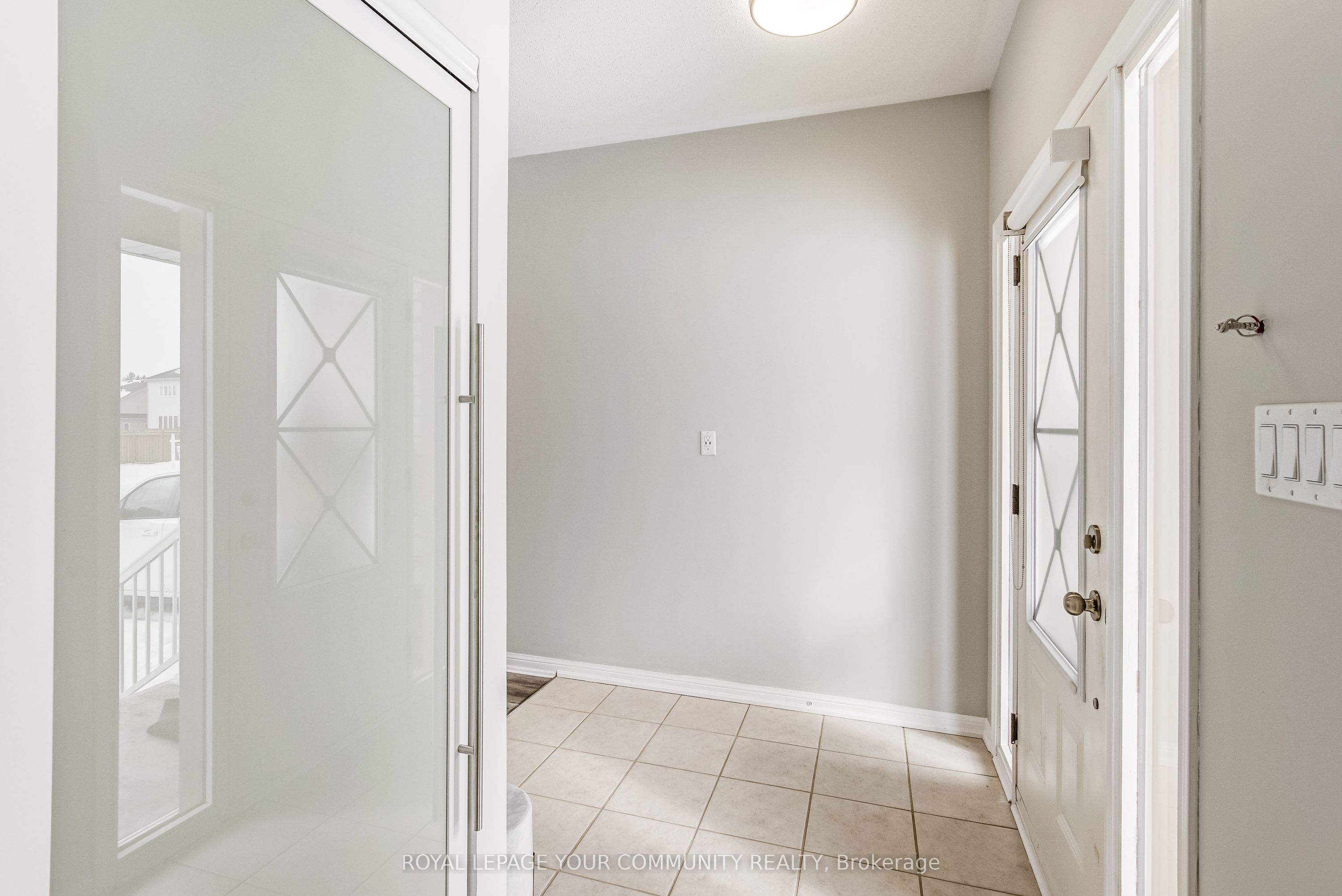 16 Don Hadden Crescent Property Photo 5