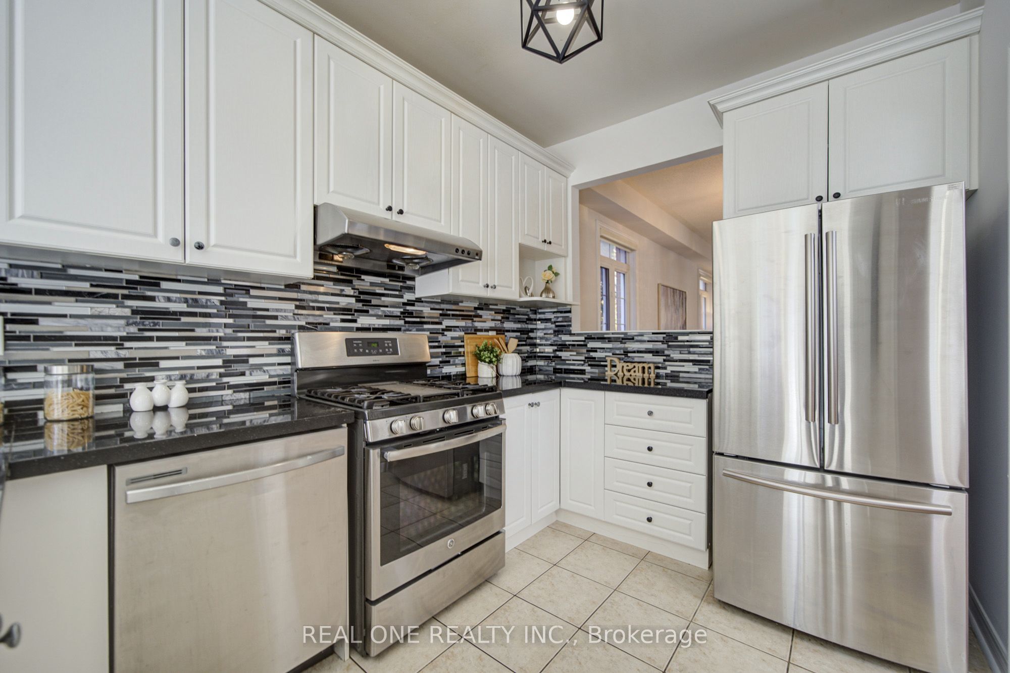 39 Balsamwood Road Property Photo 15