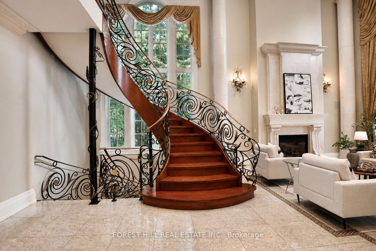 160 Renaissance Court Property Photo 6