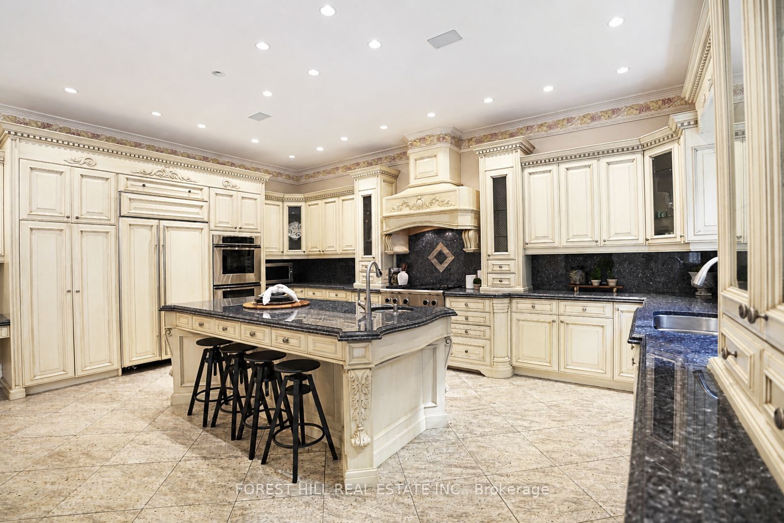 160 Renaissance Court Property Photo 14