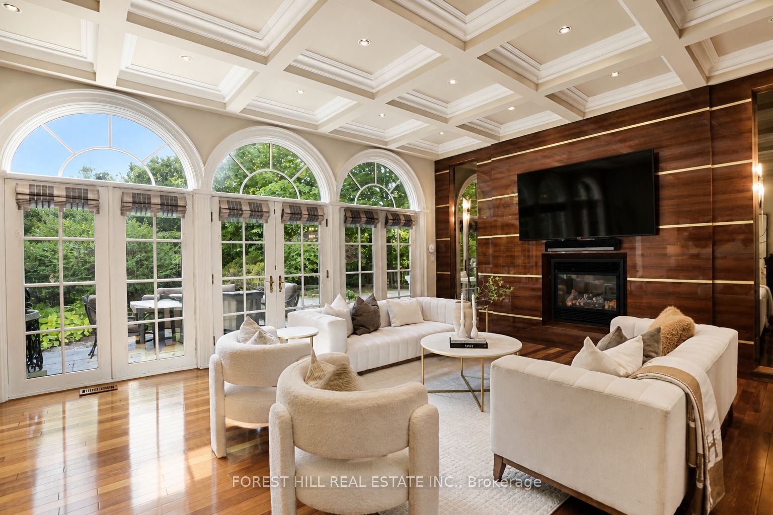 160 Renaissance Court Property Photo 16