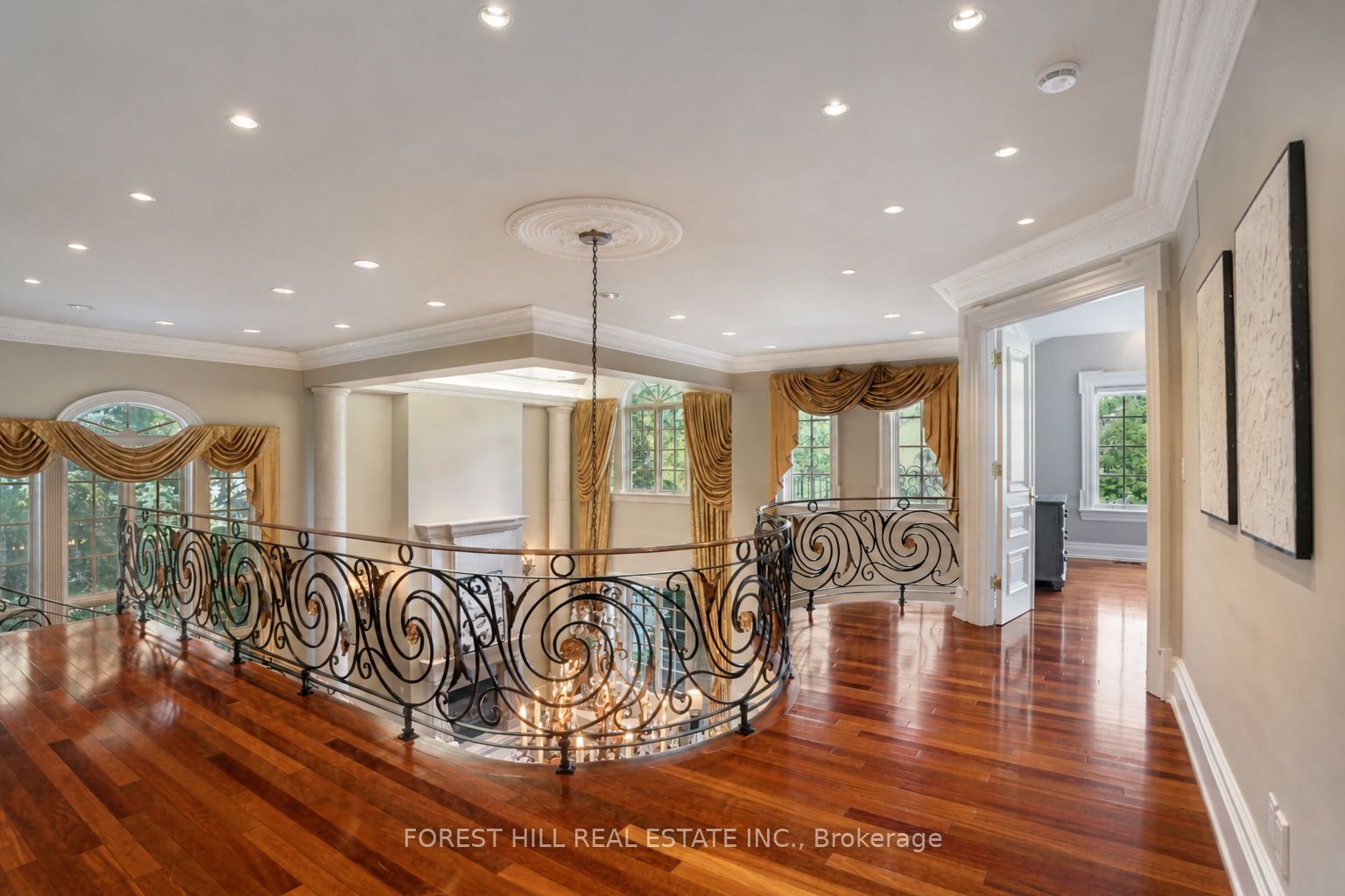 160 Renaissance Court Property Photo 22