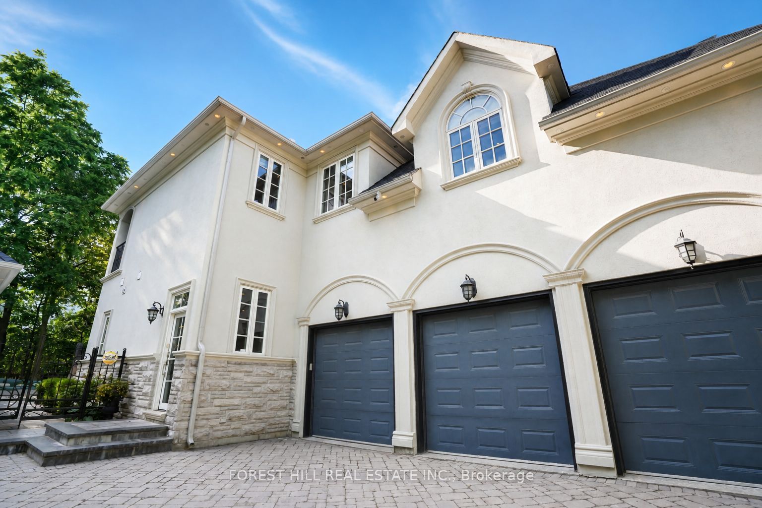 160 Renaissance Court Property Photo 48