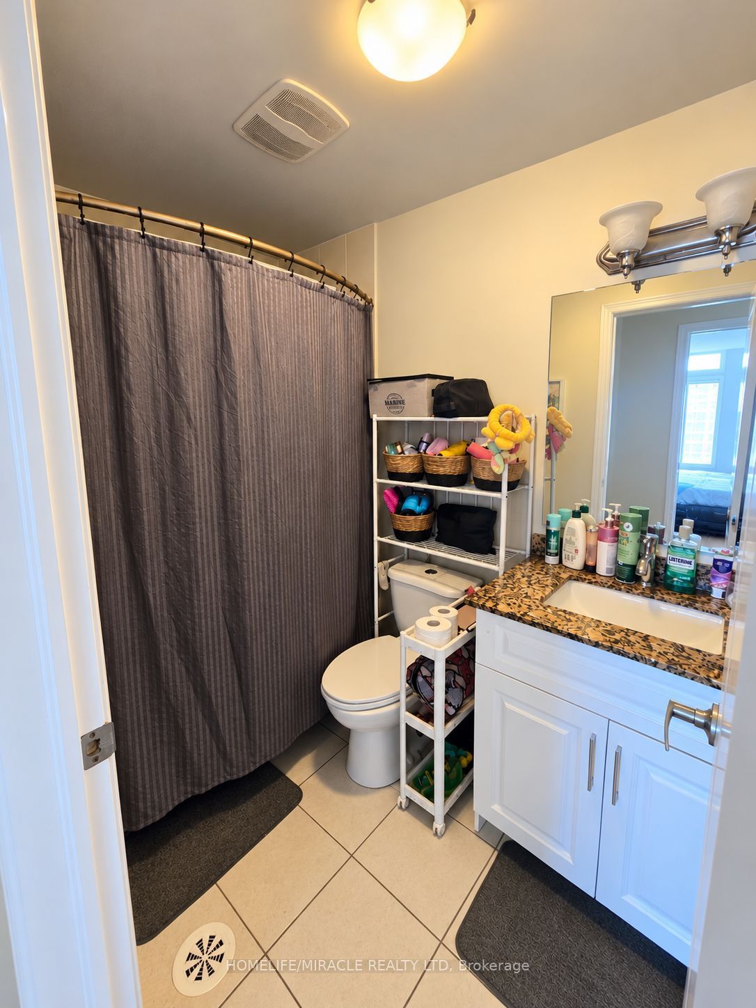 9601 Jane Street 8 Property Photo 11